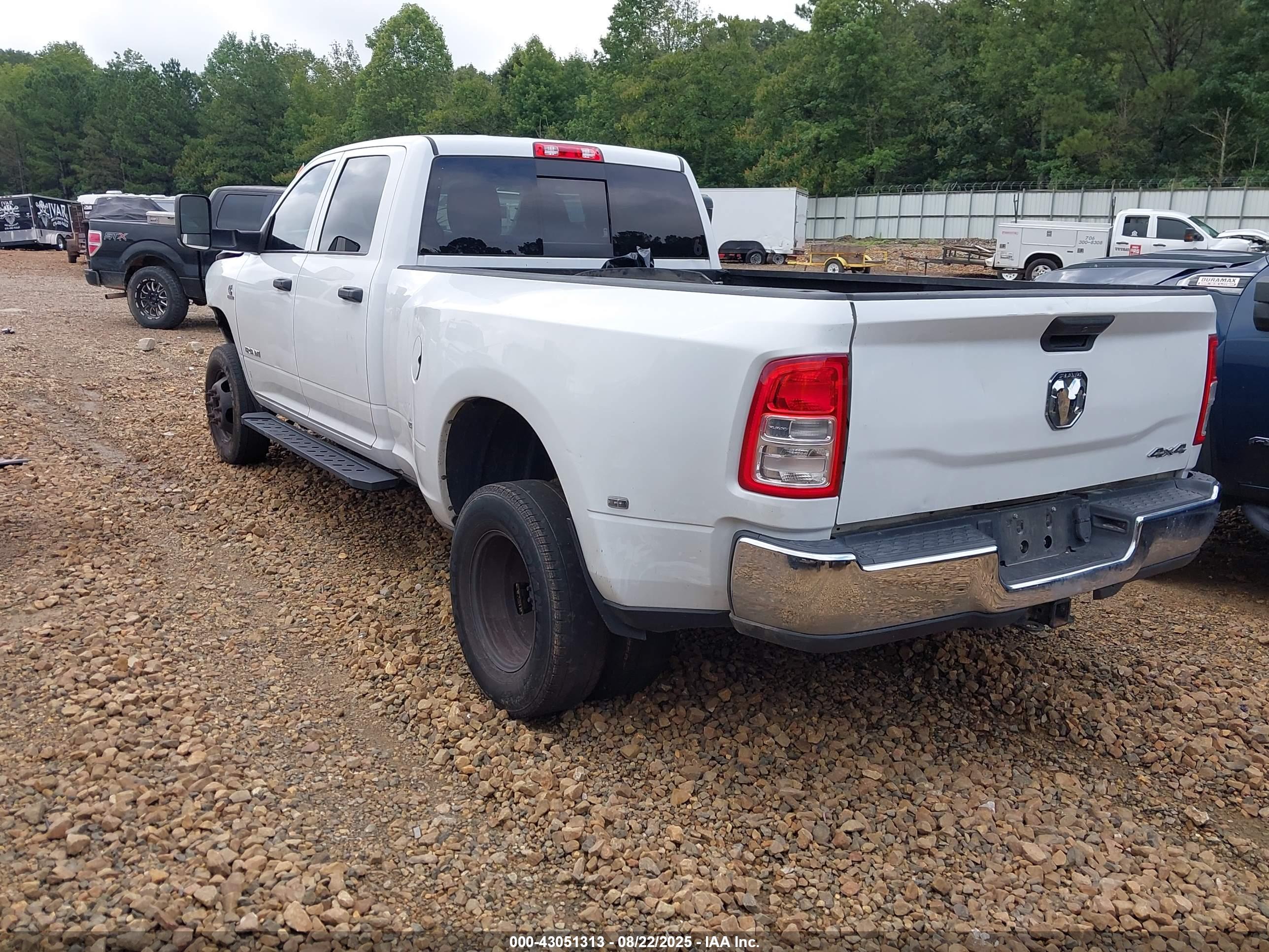 RAM 3500 image 3