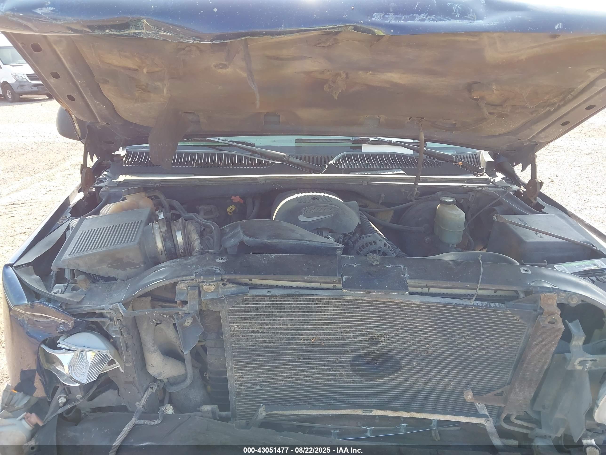CHEVROLET SILVERADO image 10