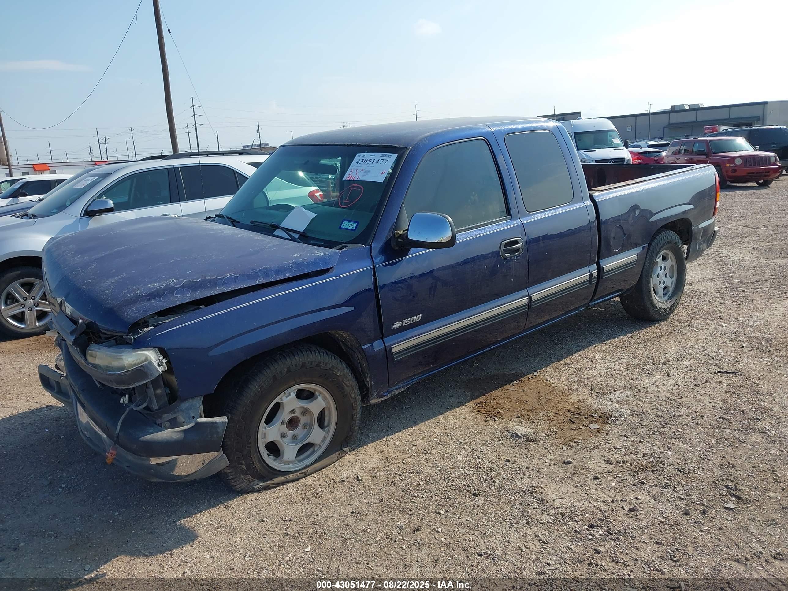 CHEVROLET SILVERADO image 2