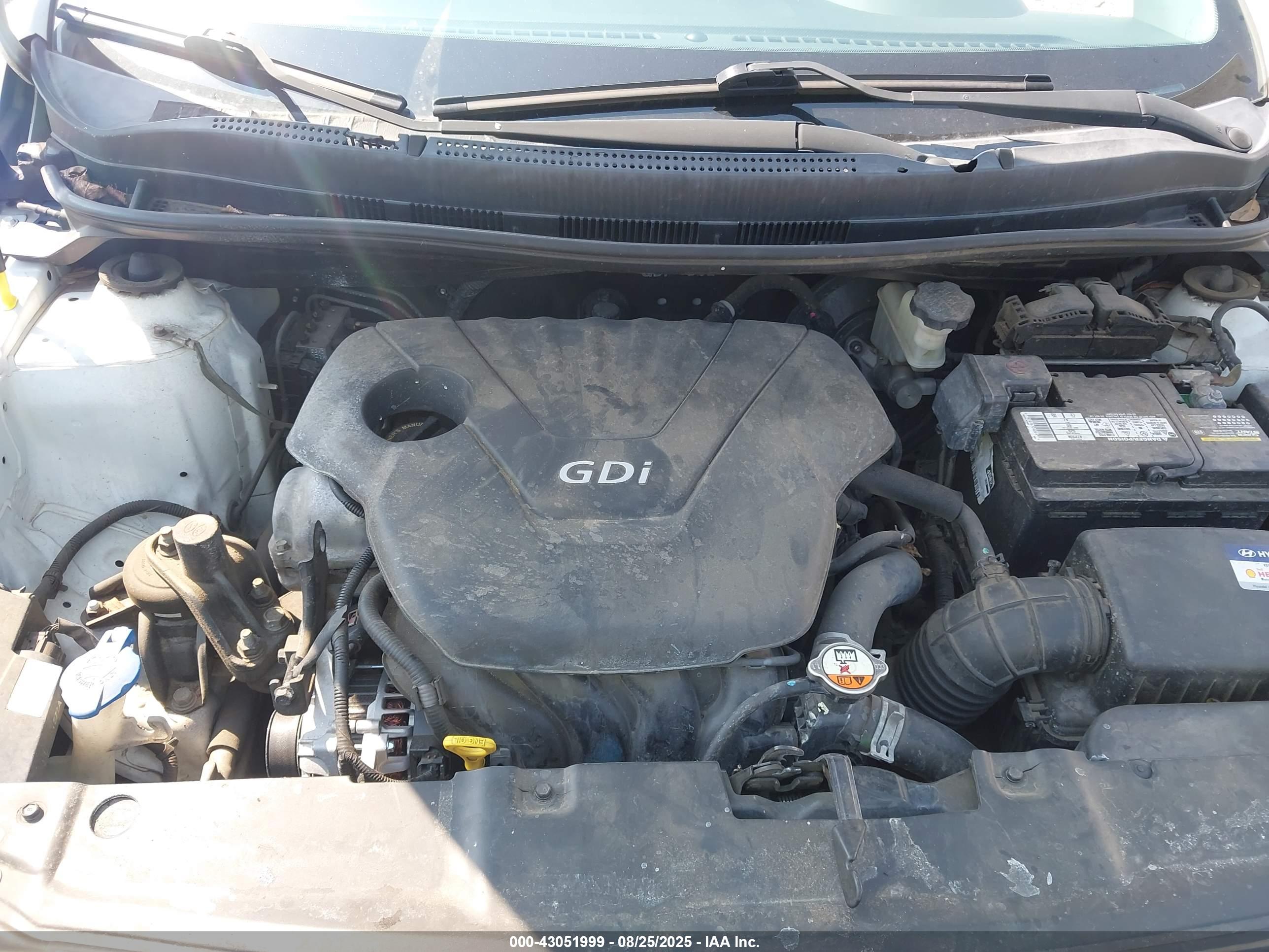 HYUNDAI ACCENT image 10