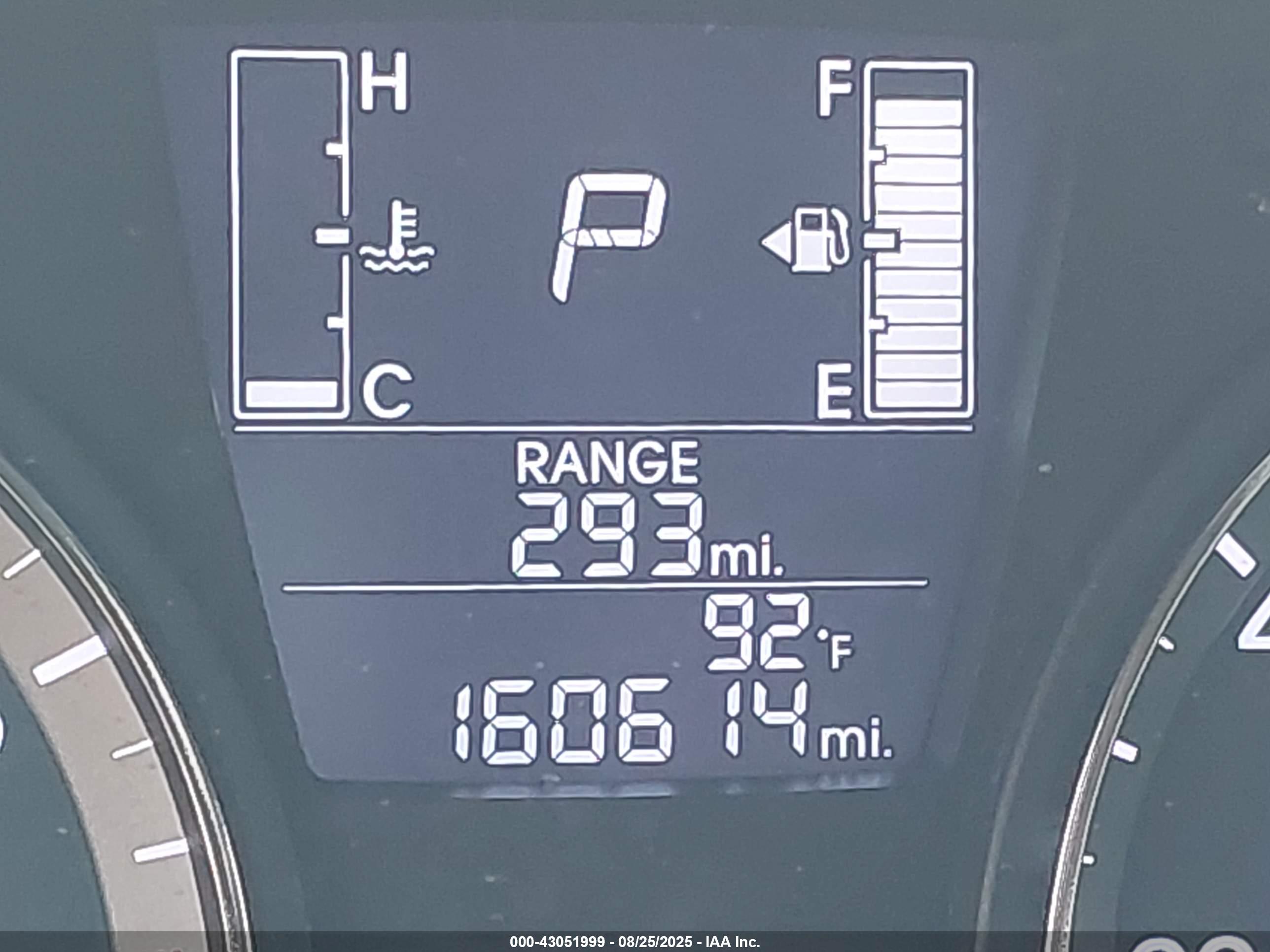 HYUNDAI ACCENT image 7