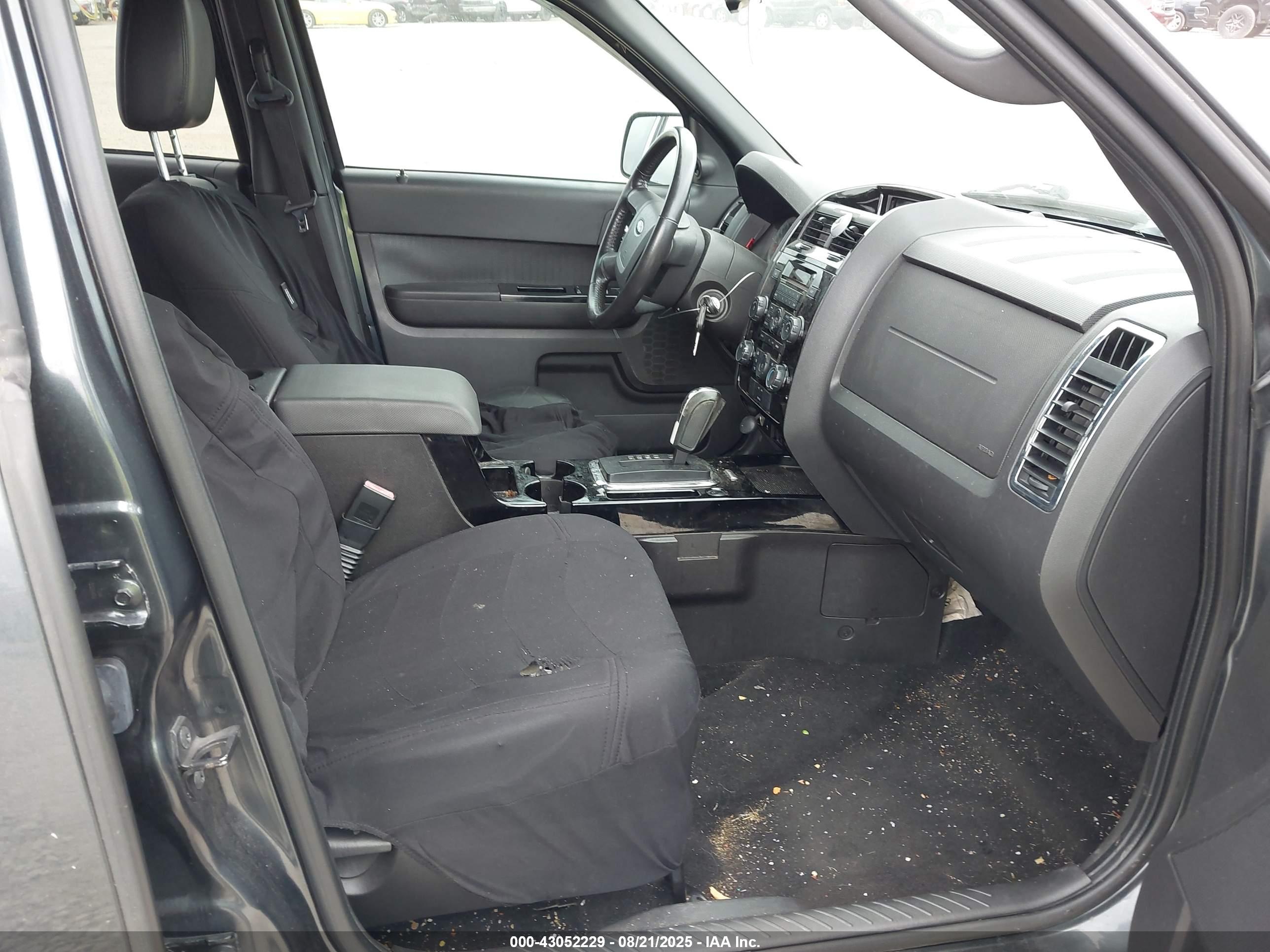 FORD ESCAPE image 5