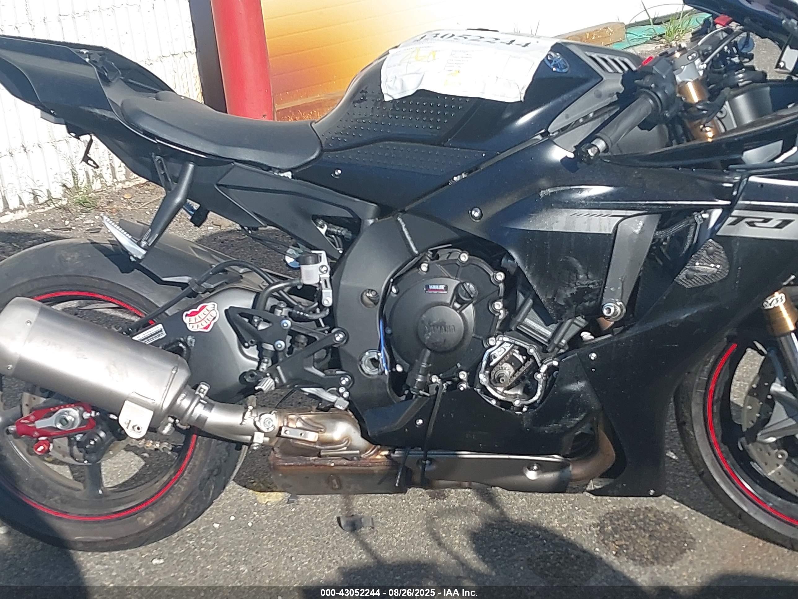 YAMAHA YZF1000 image 8