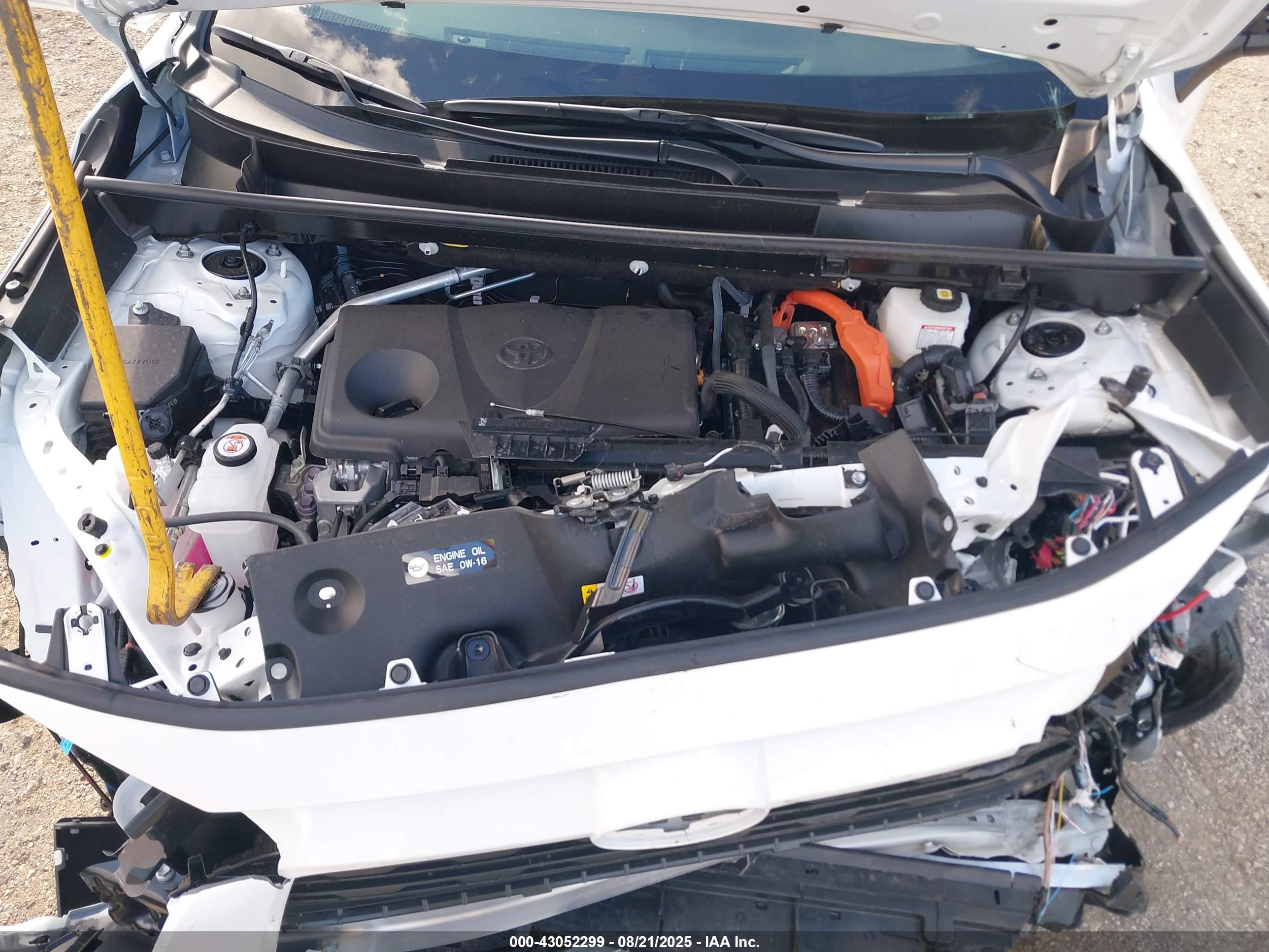 TOYOTA RAV4 image 10