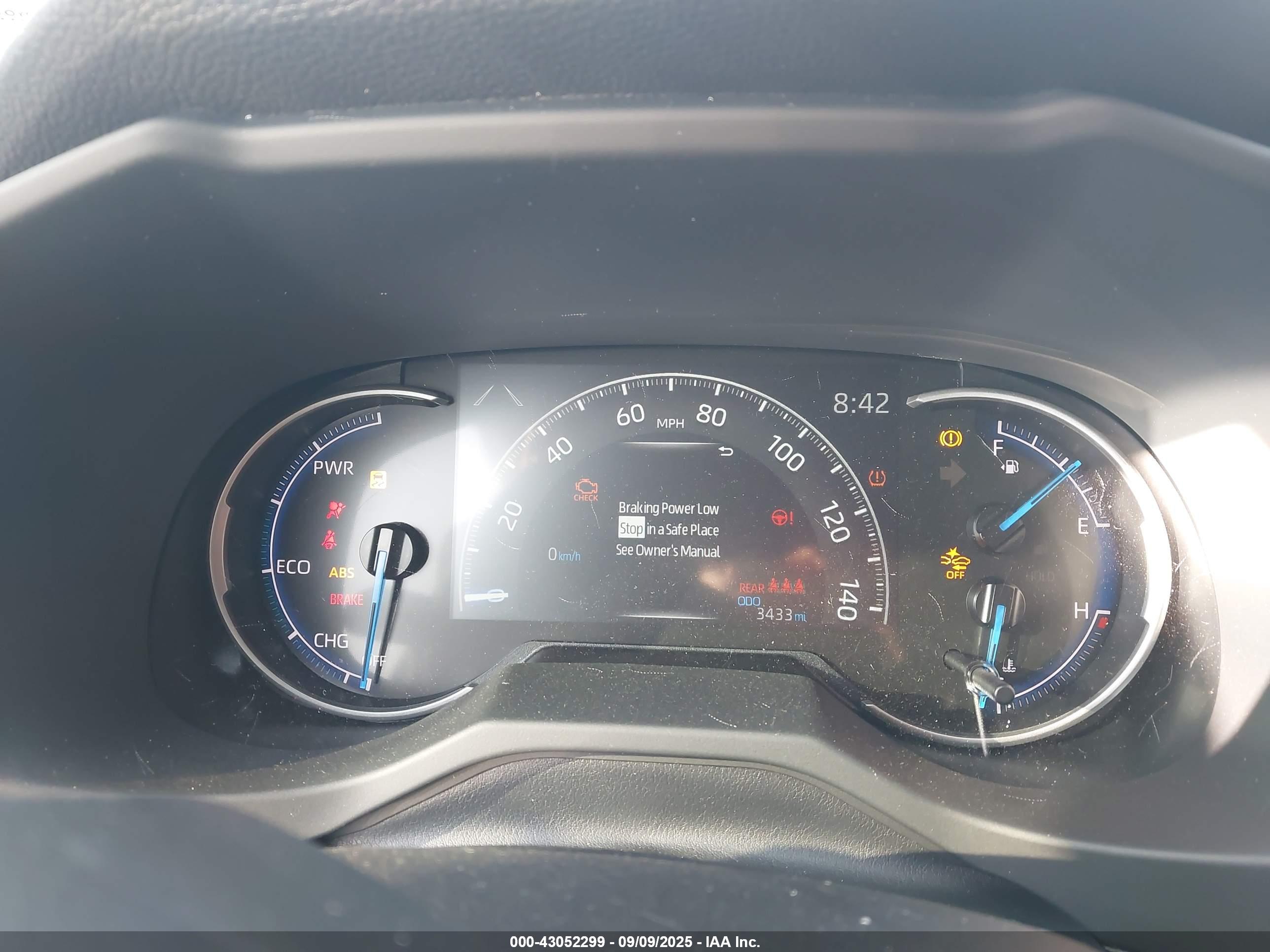 TOYOTA RAV4 image 7