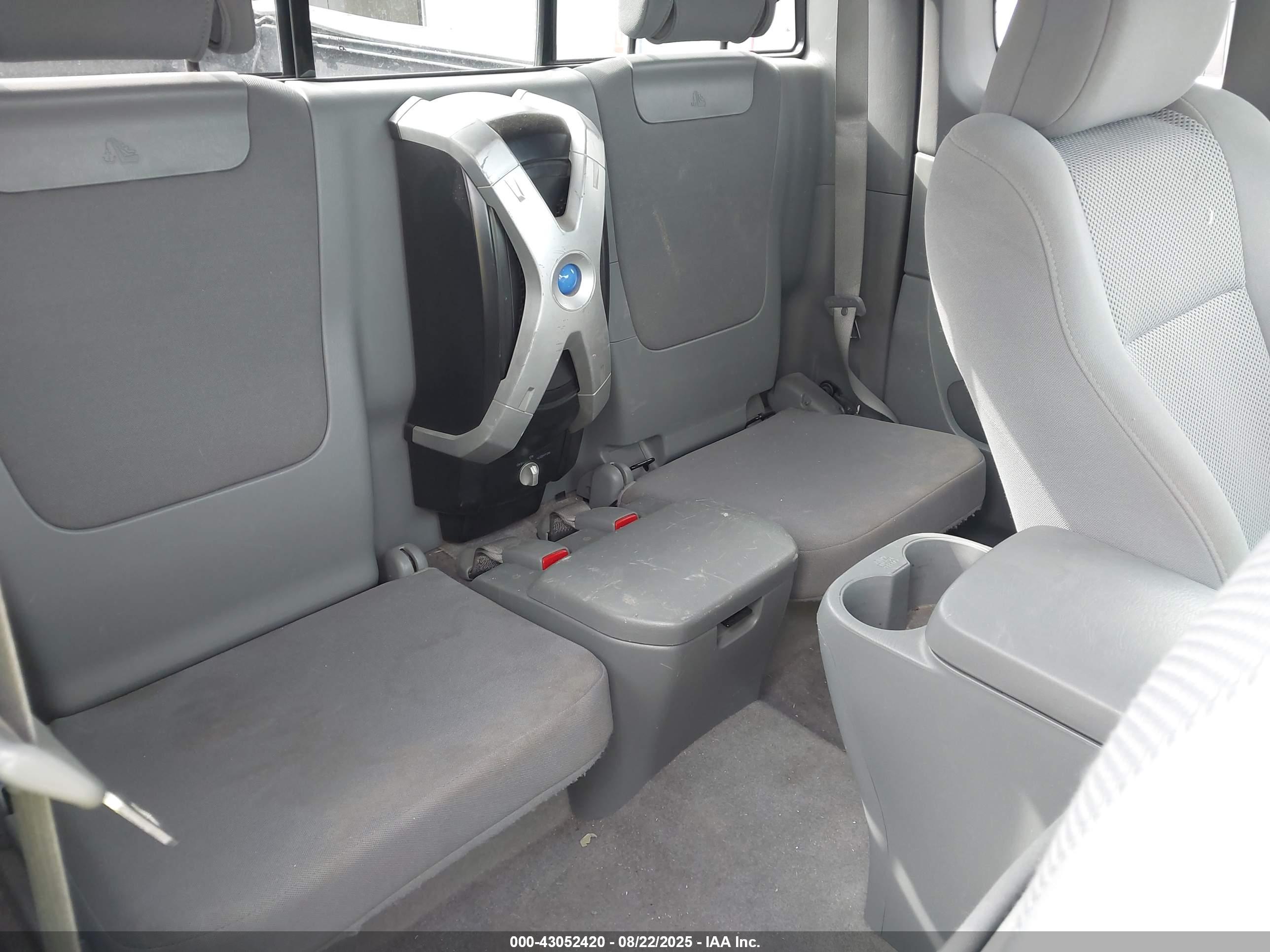 TOYOTA TACOMA image 8