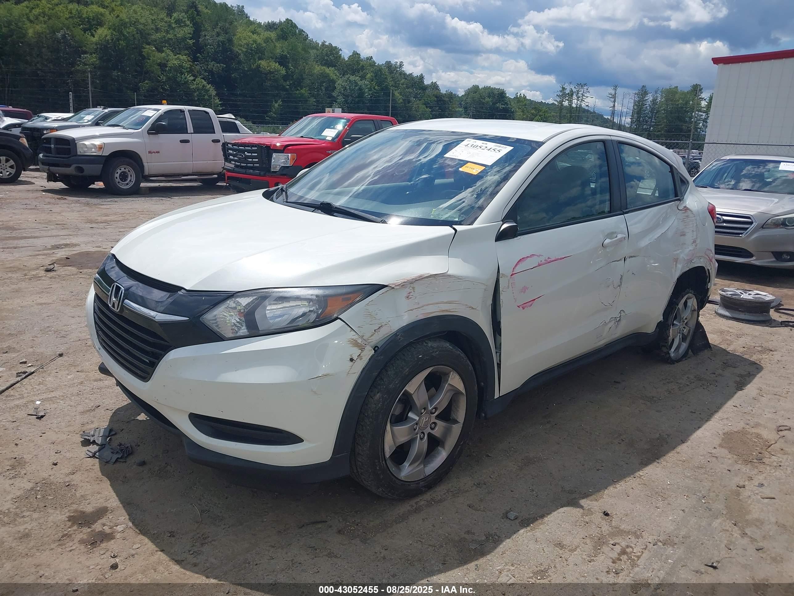 HONDA HR-V image 2