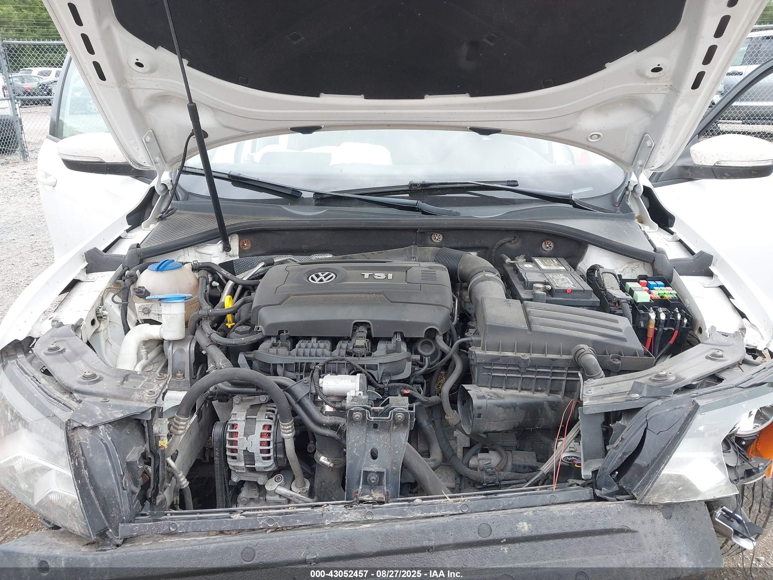 VOLKSWAGEN PASSAT image 10