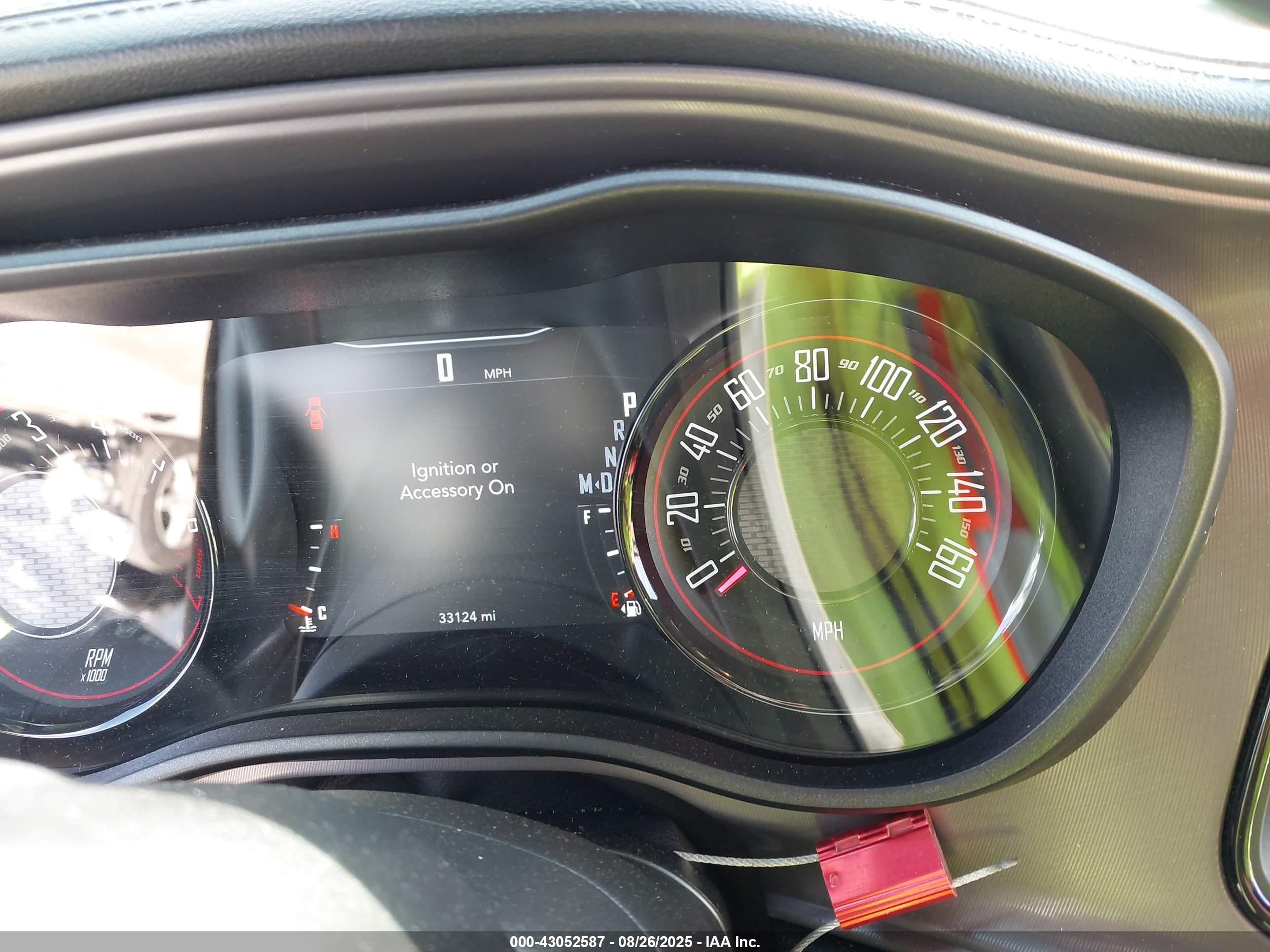 DODGE CHALLENGER image 7