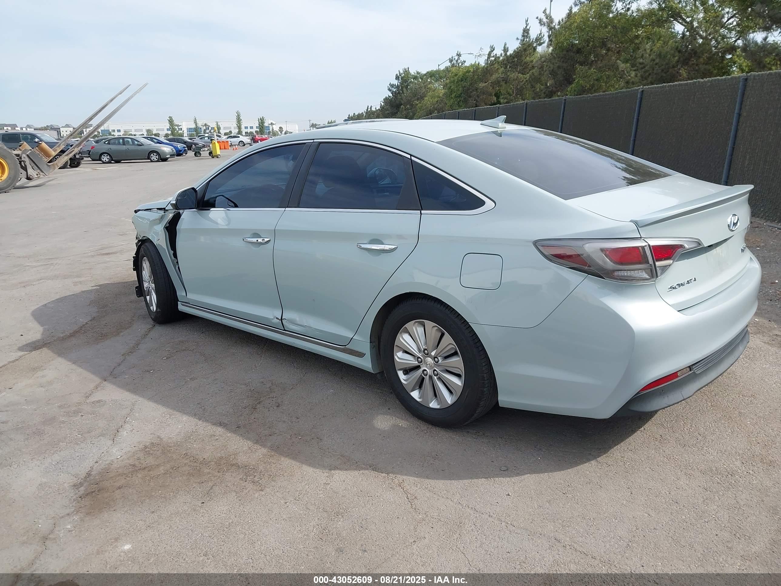 HYUNDAI SONATA image 3