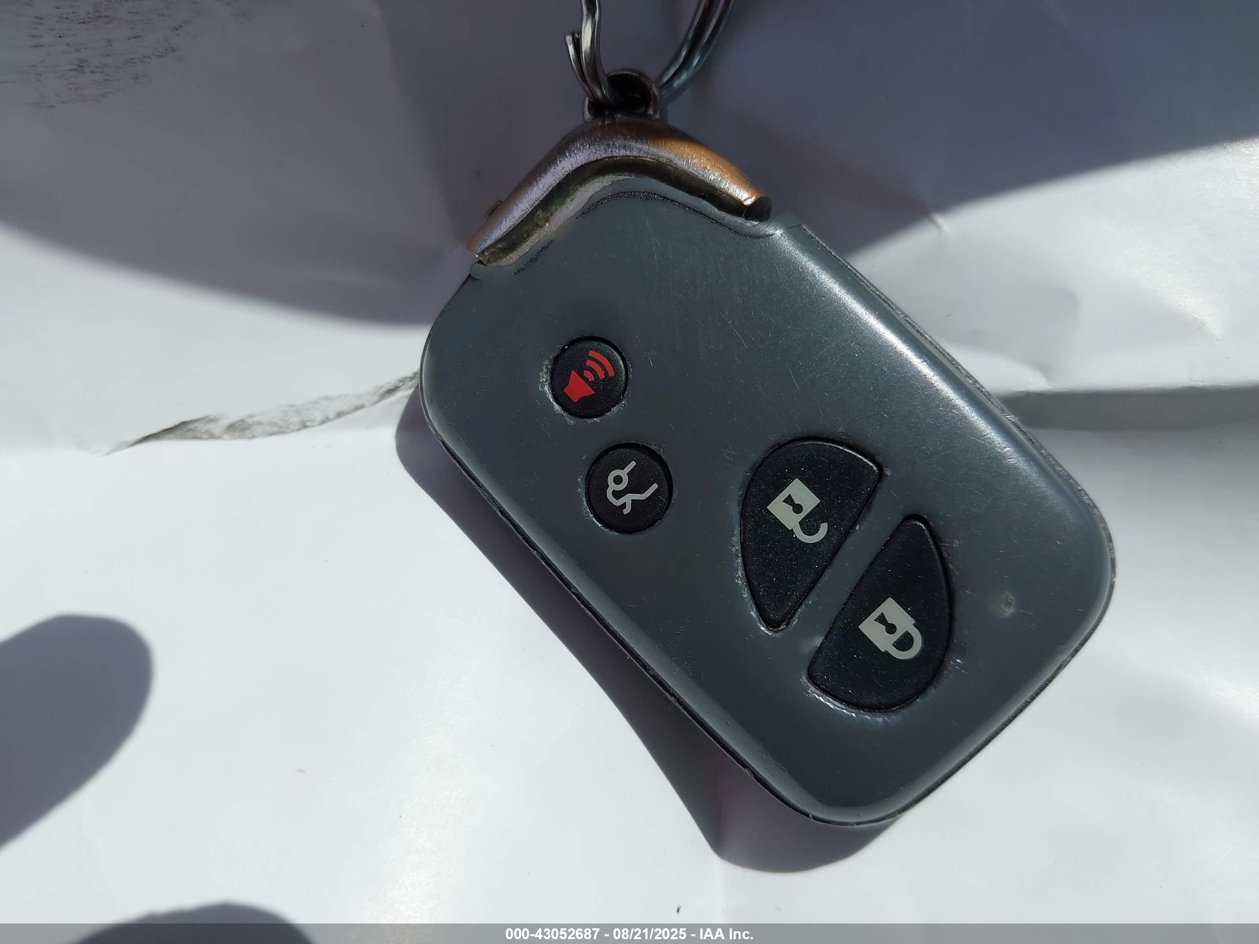 LEXUS ES image 11