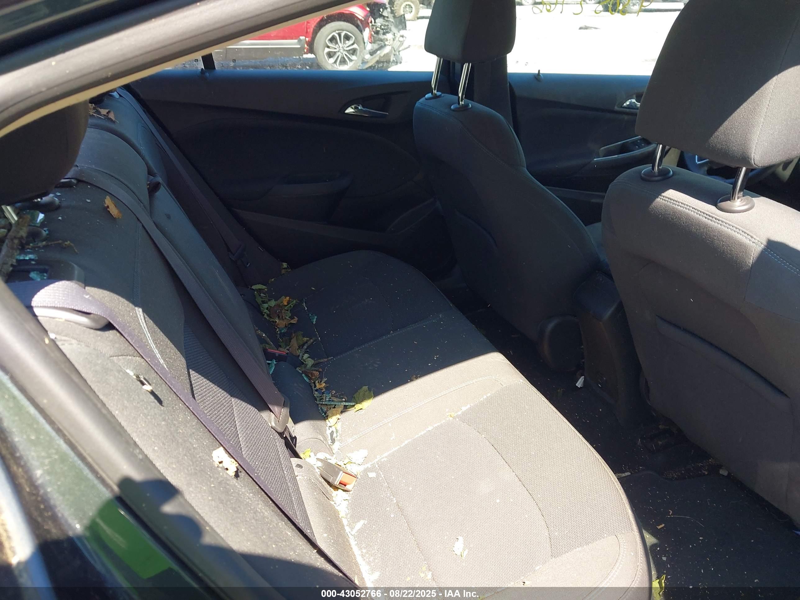 CHEVROLET CRUZE image 8