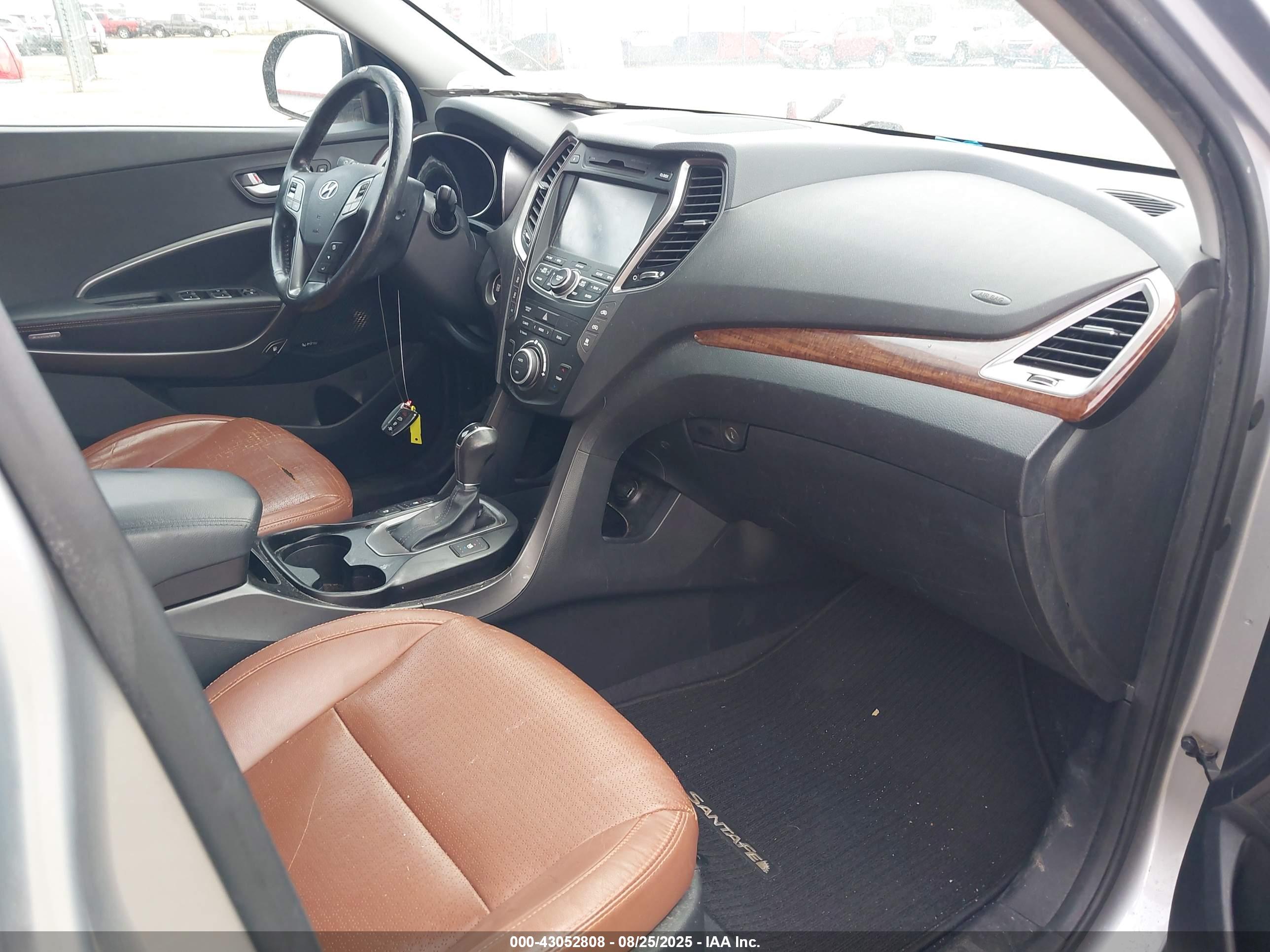 HYUNDAI SANTA image 5
