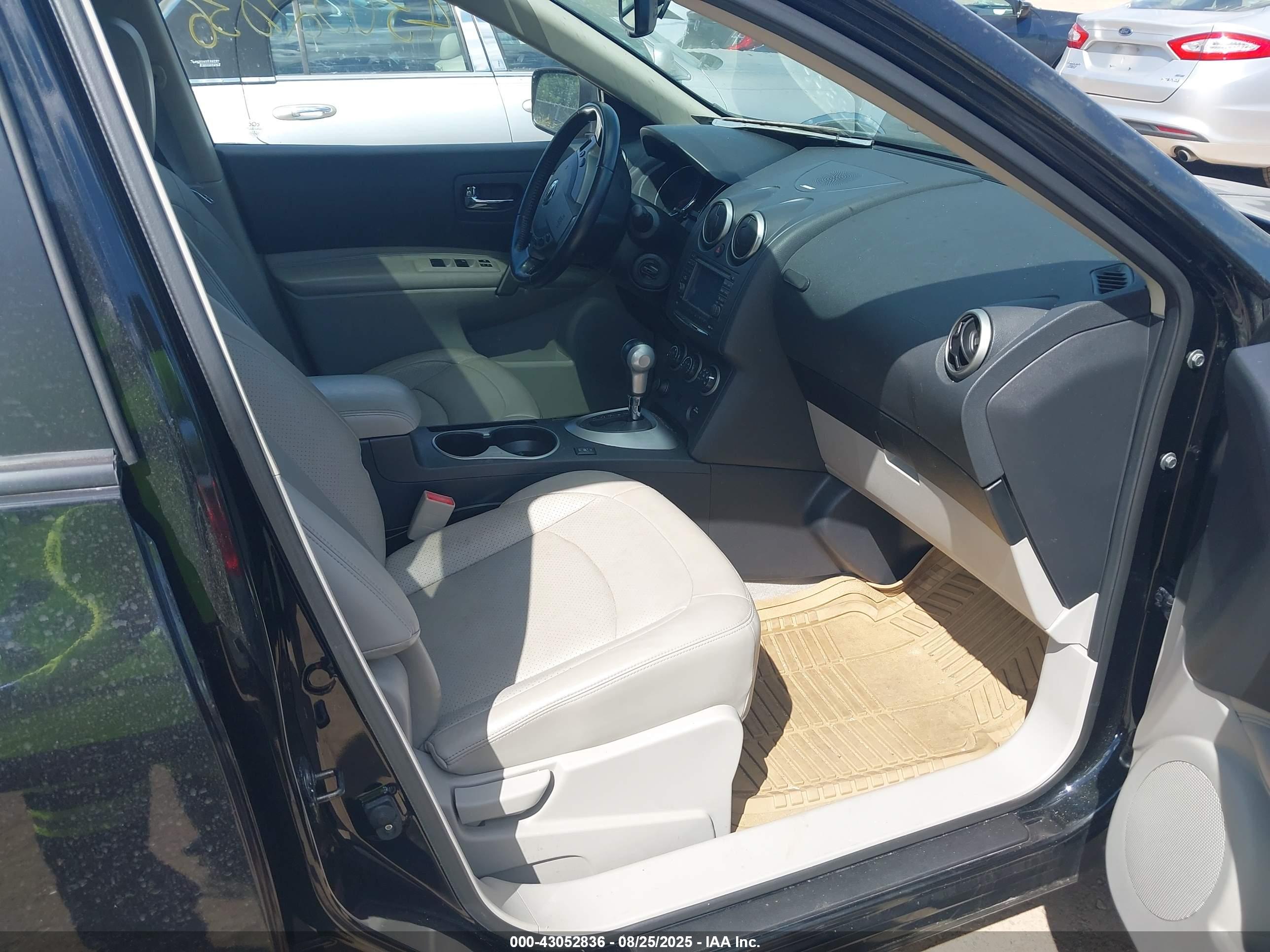 NISSAN ROGUE image 5