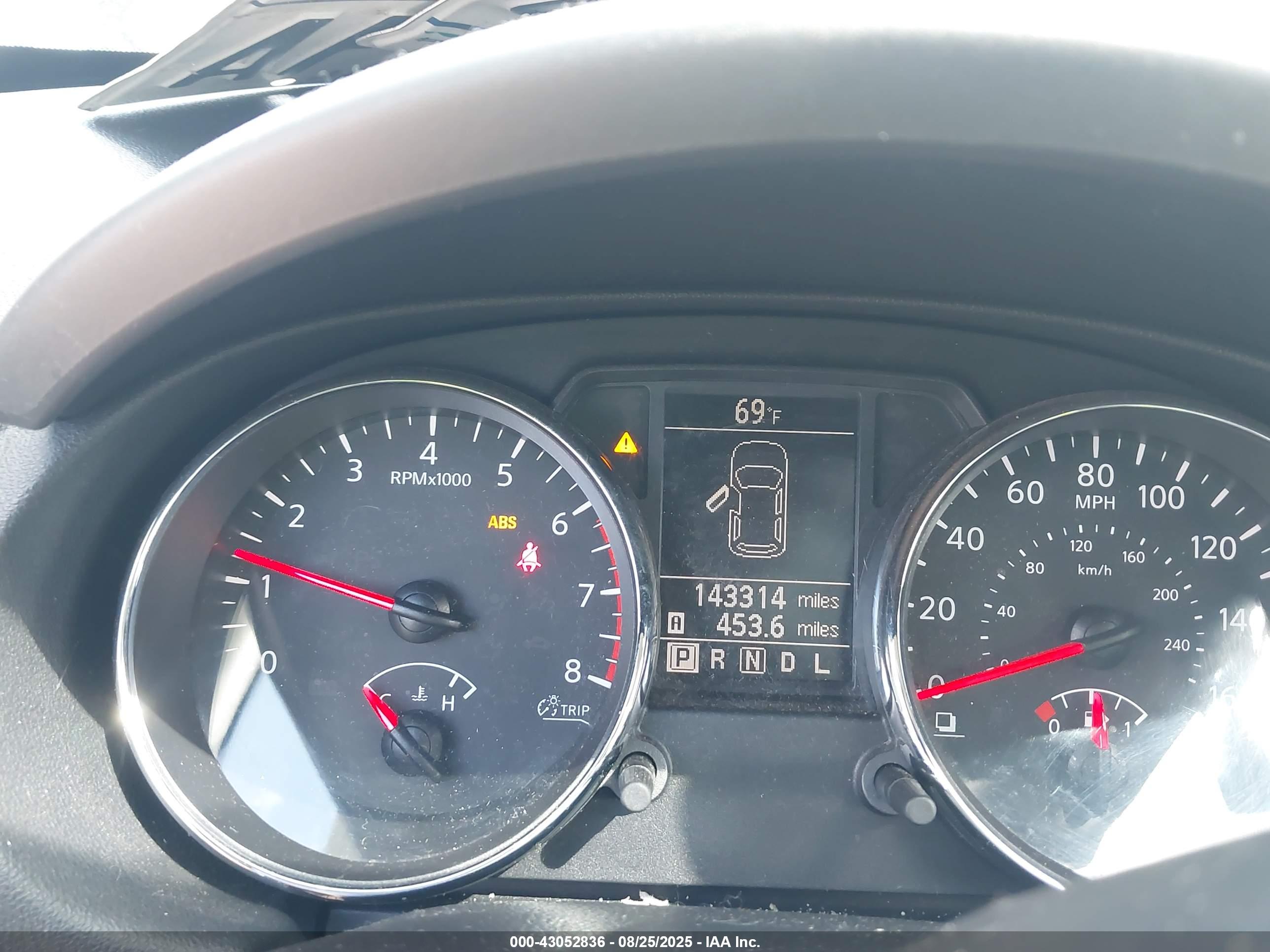 NISSAN ROGUE image 7