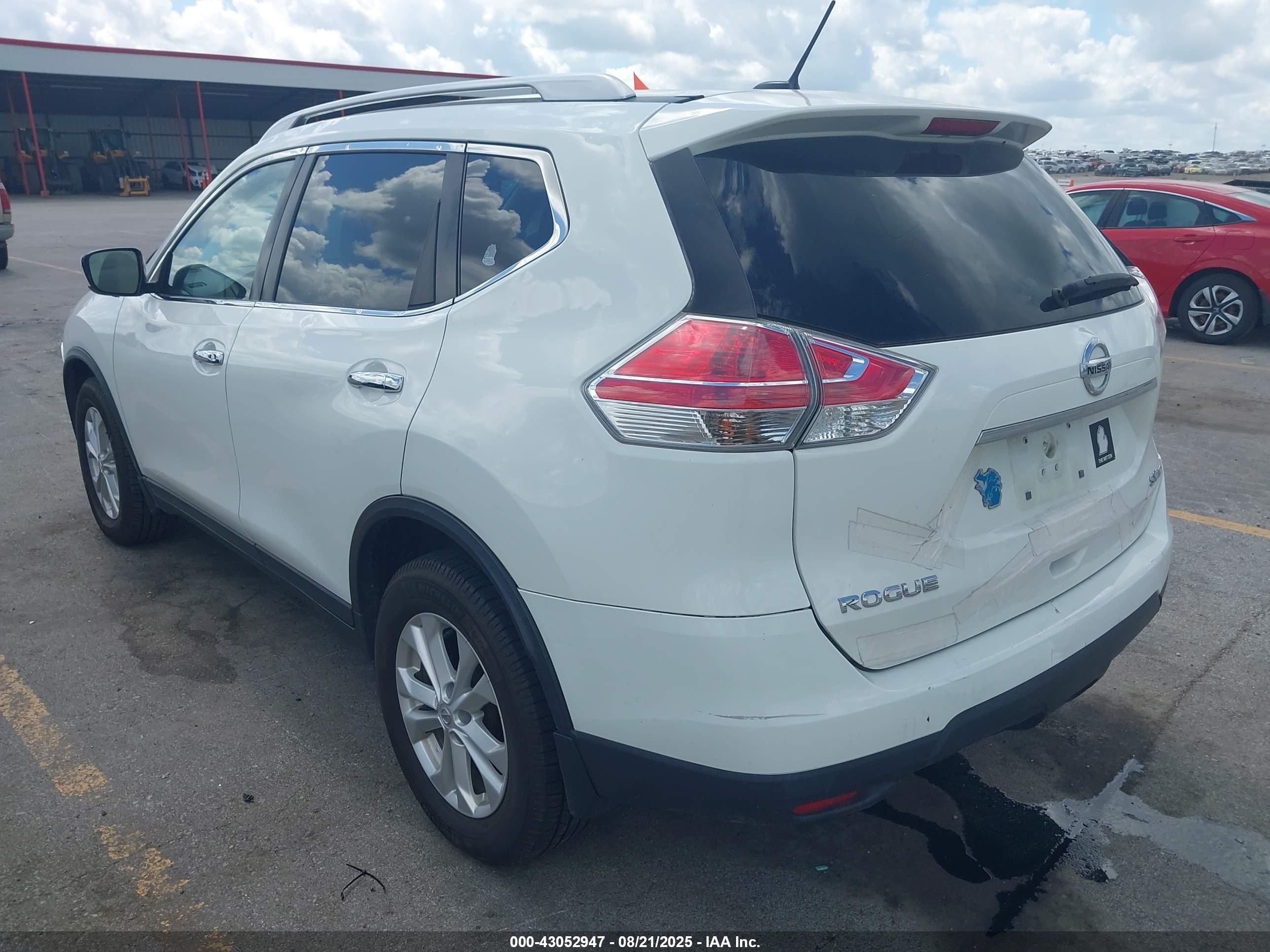 NISSAN ROGUE image 3