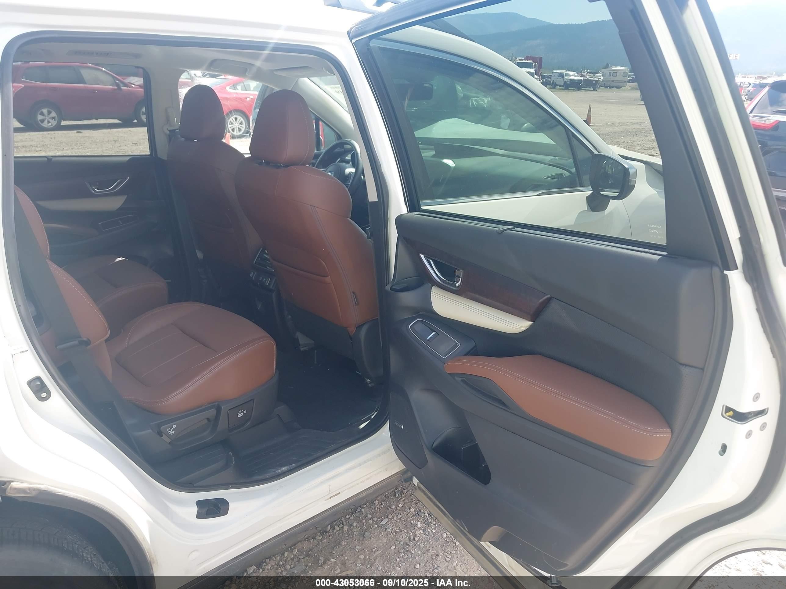 SUBARU ASCENT image 8