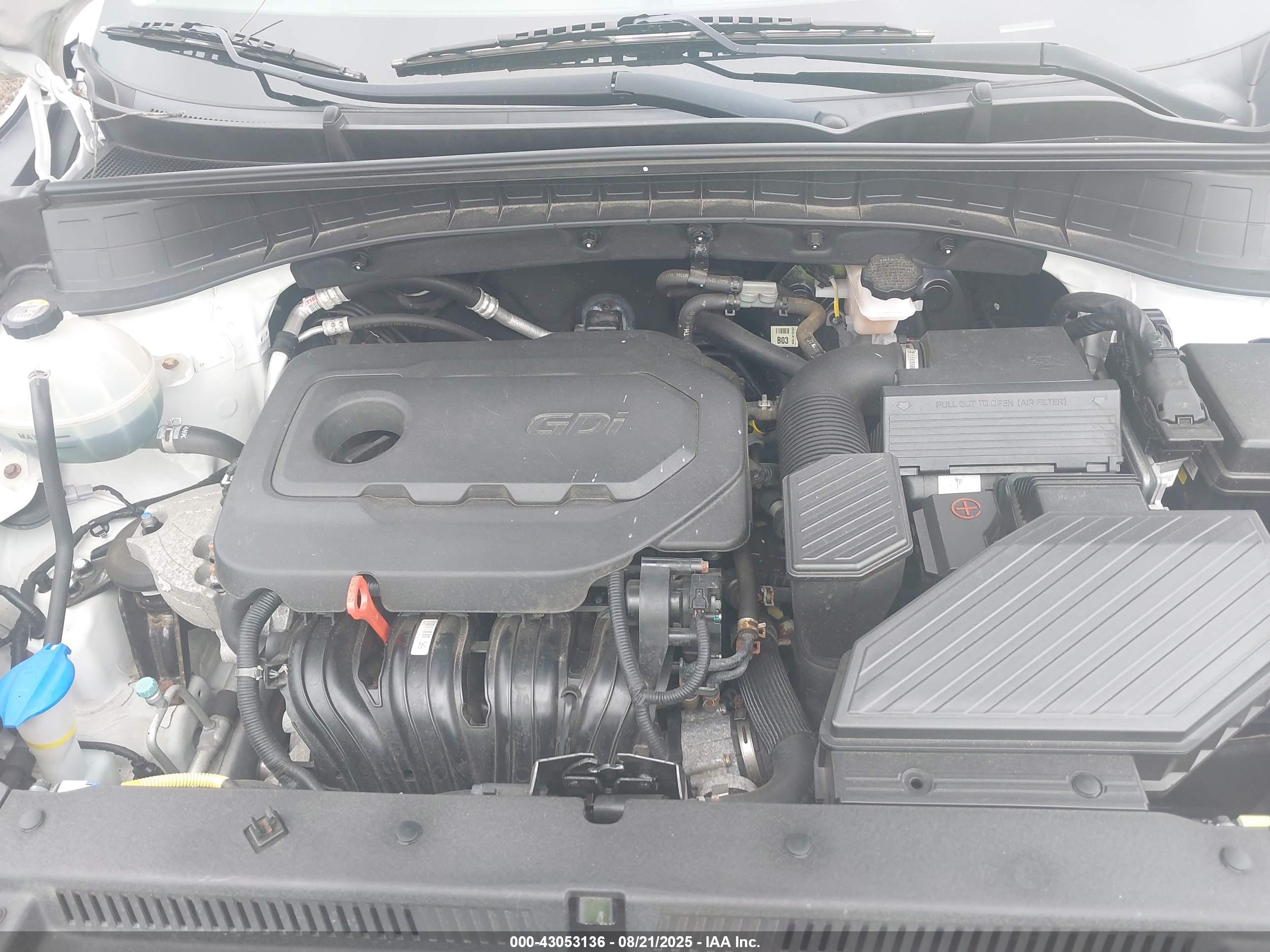 HYUNDAI TUCSON image 10