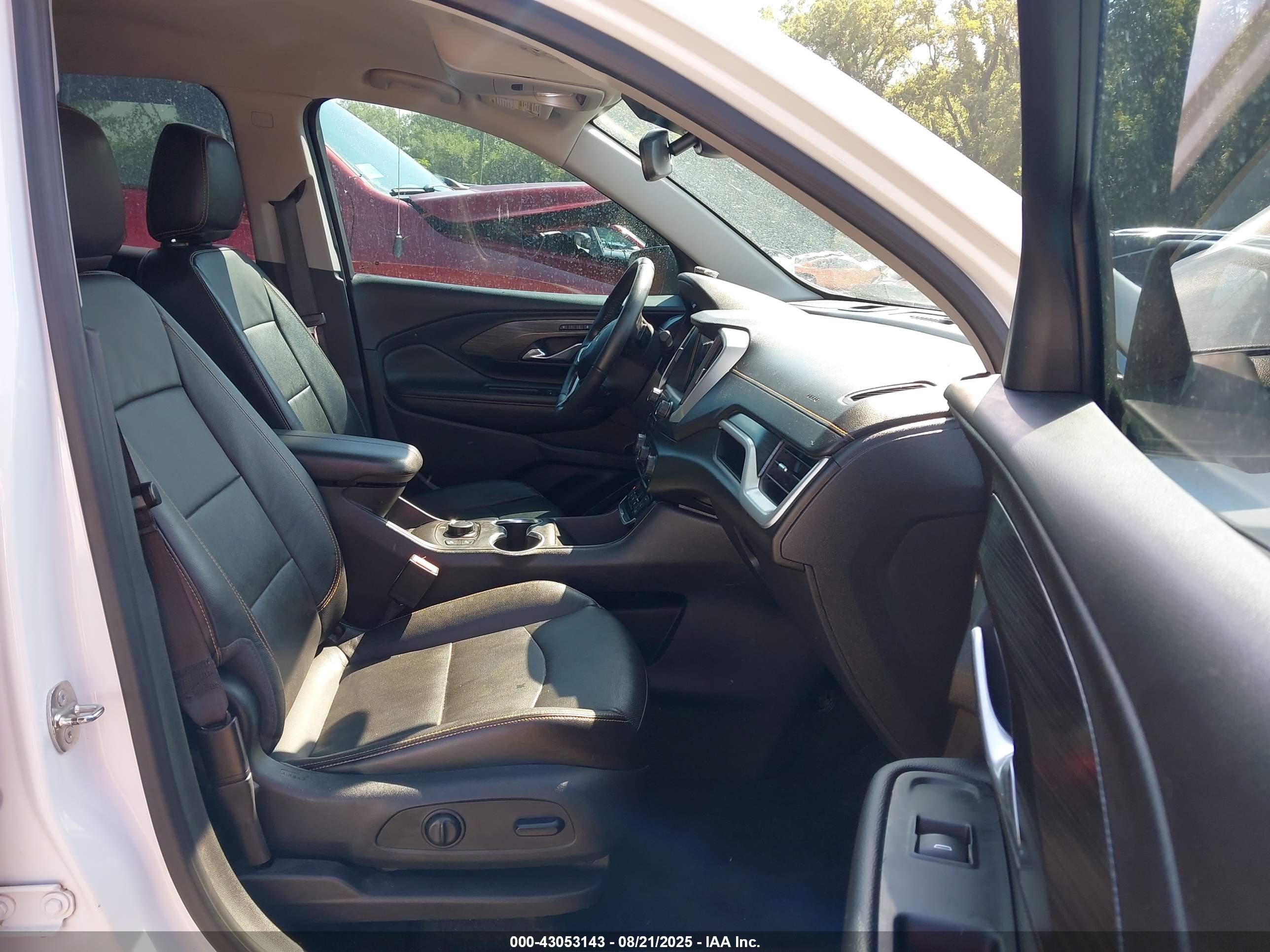GMC TERRAIN image 5