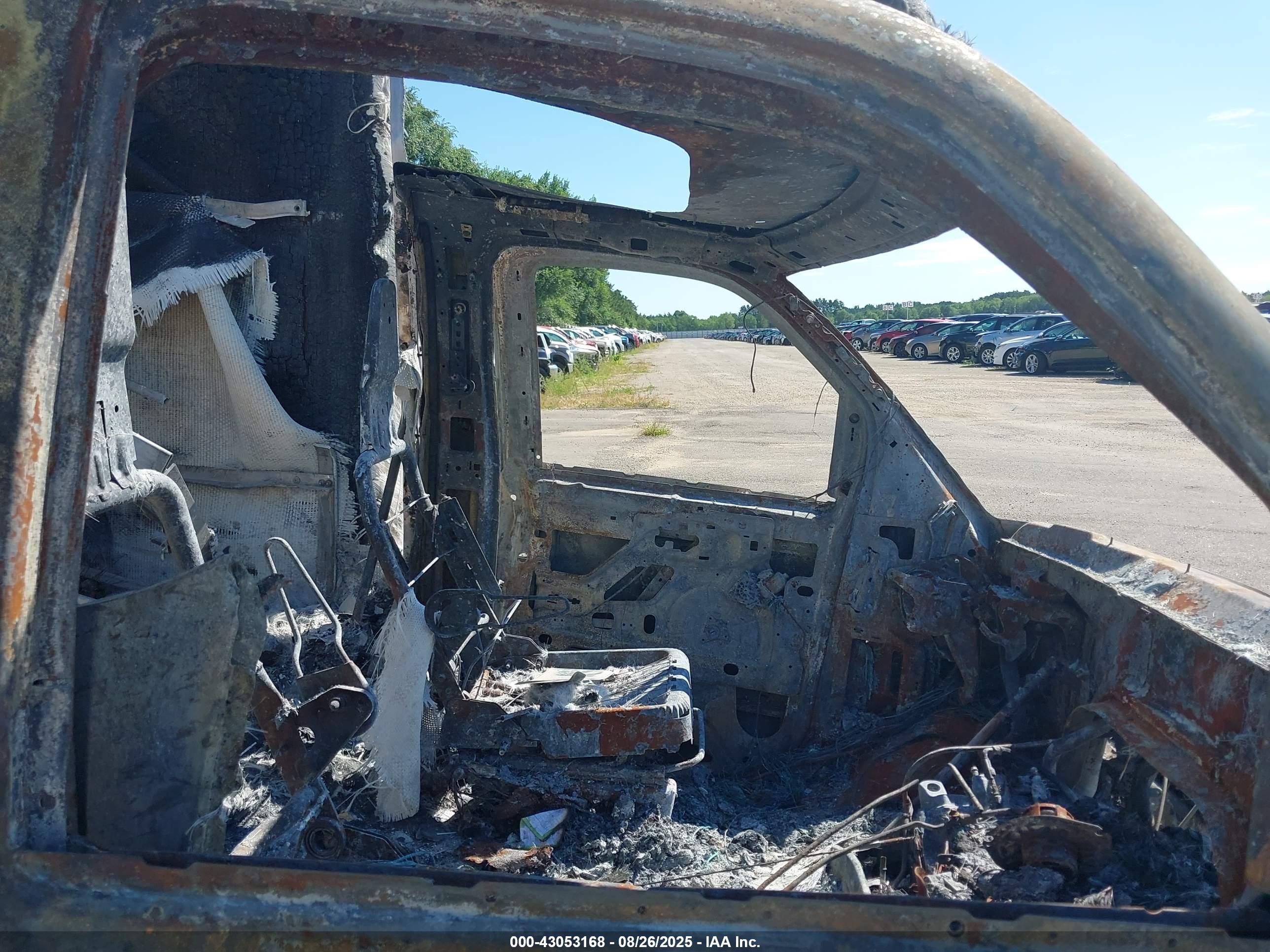 GMC SAVANA image 5
