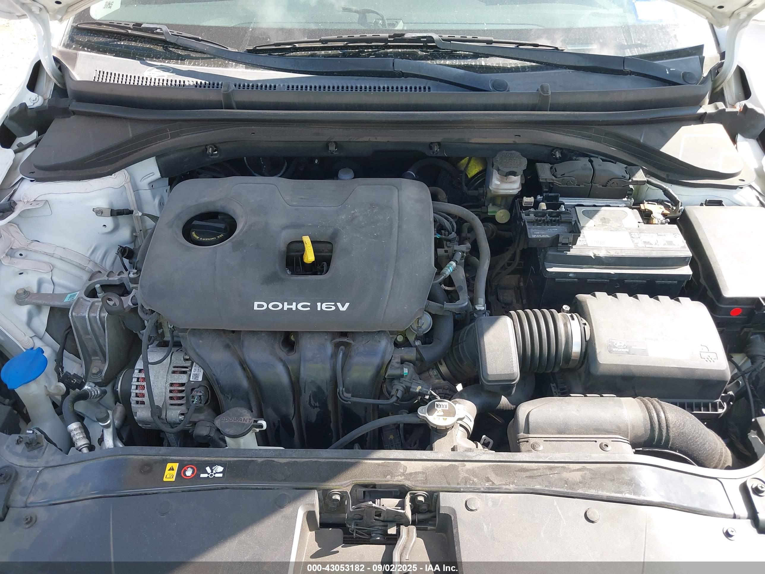HYUNDAI ELANTRA image 10