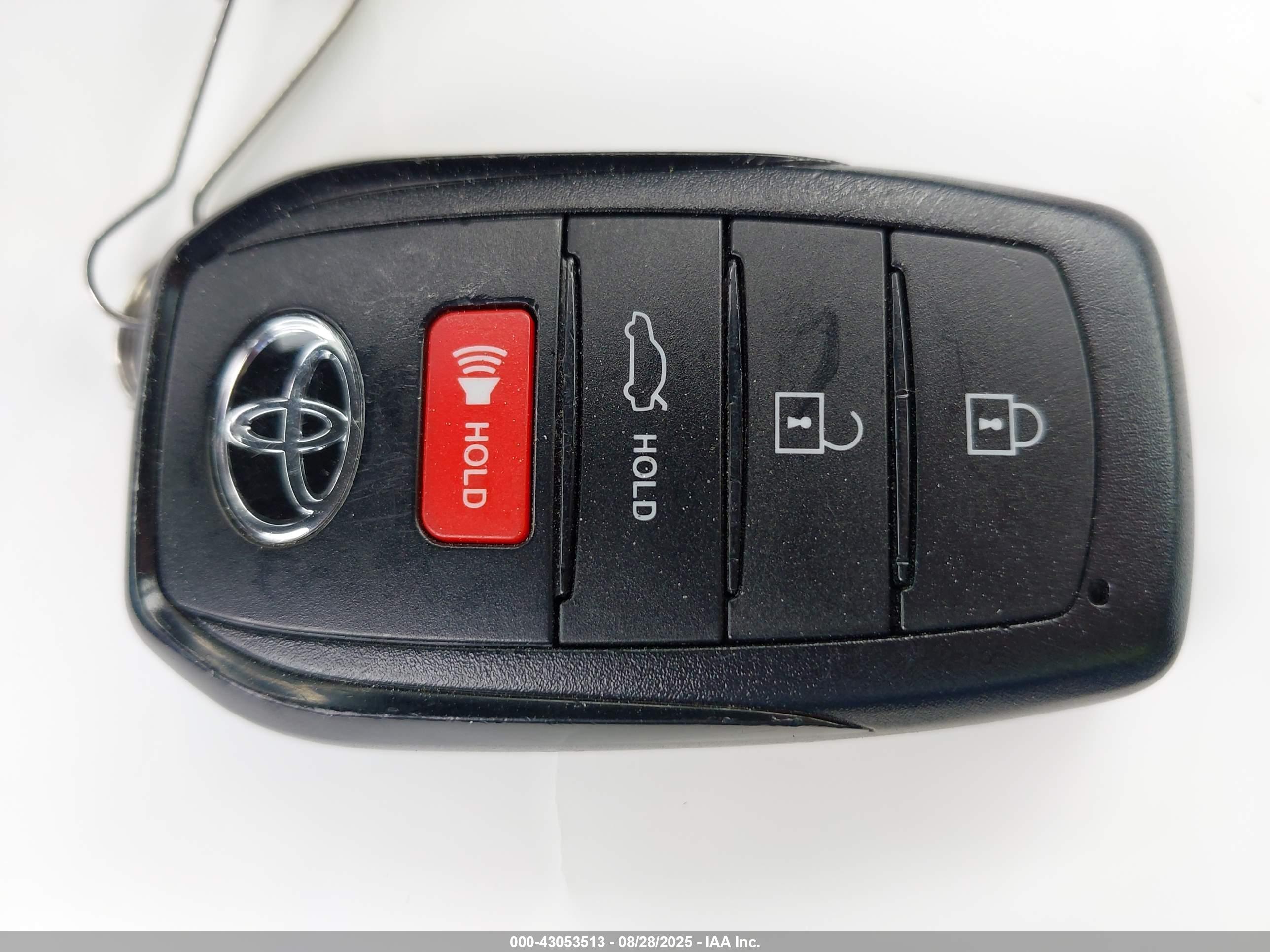 TOYOTA COROLLA image 11