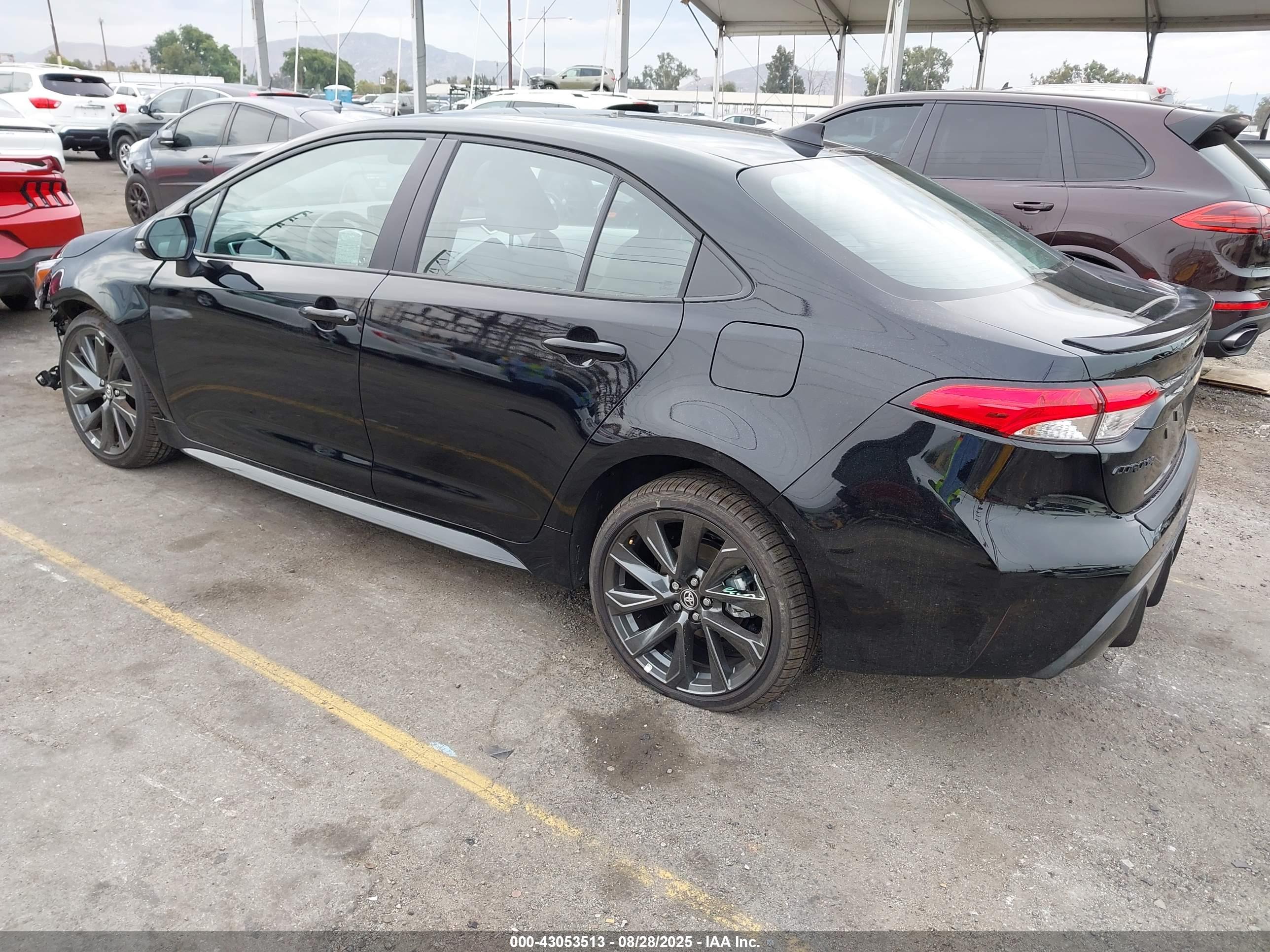 TOYOTA COROLLA image 3