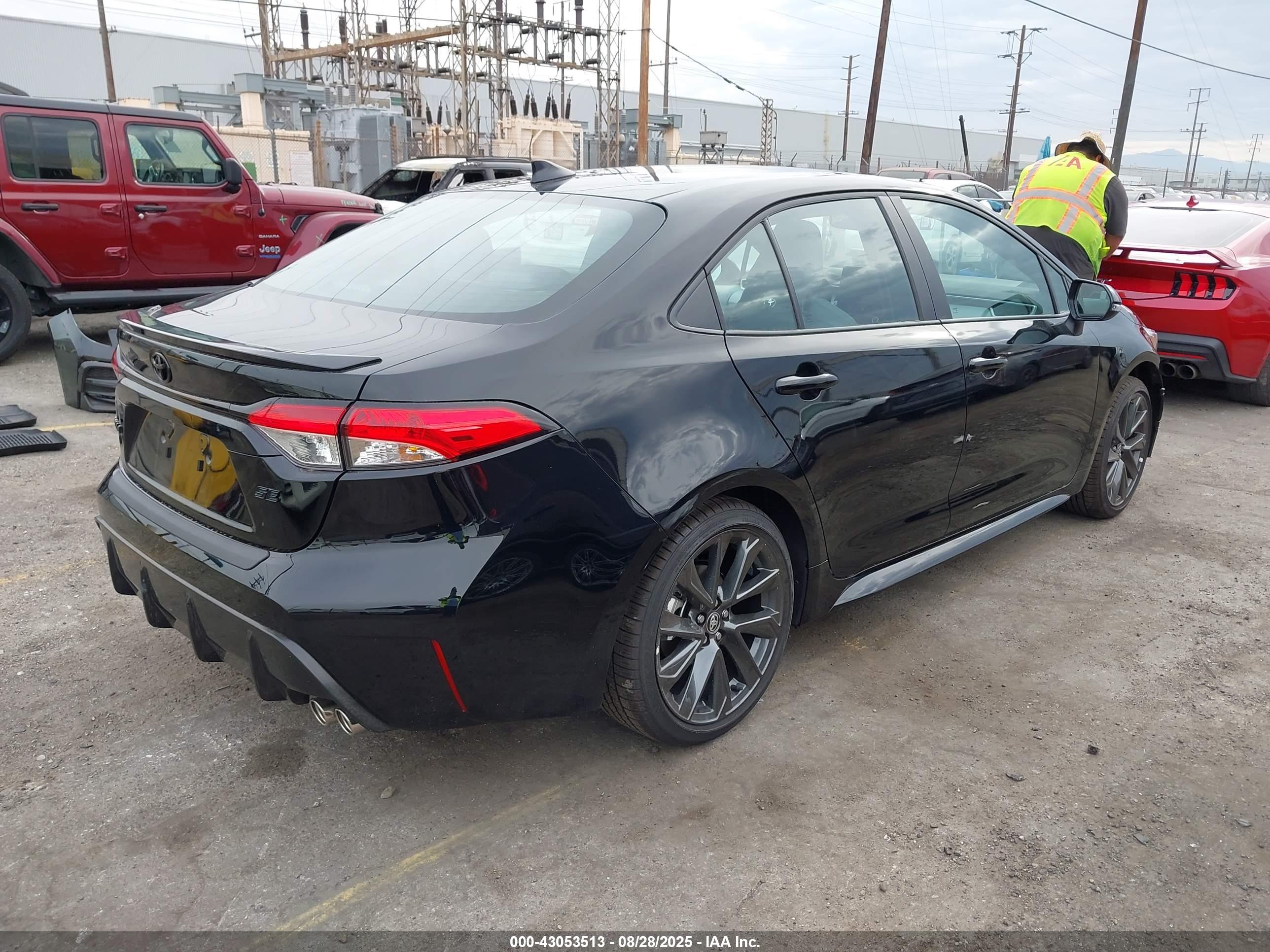 TOYOTA COROLLA image 4