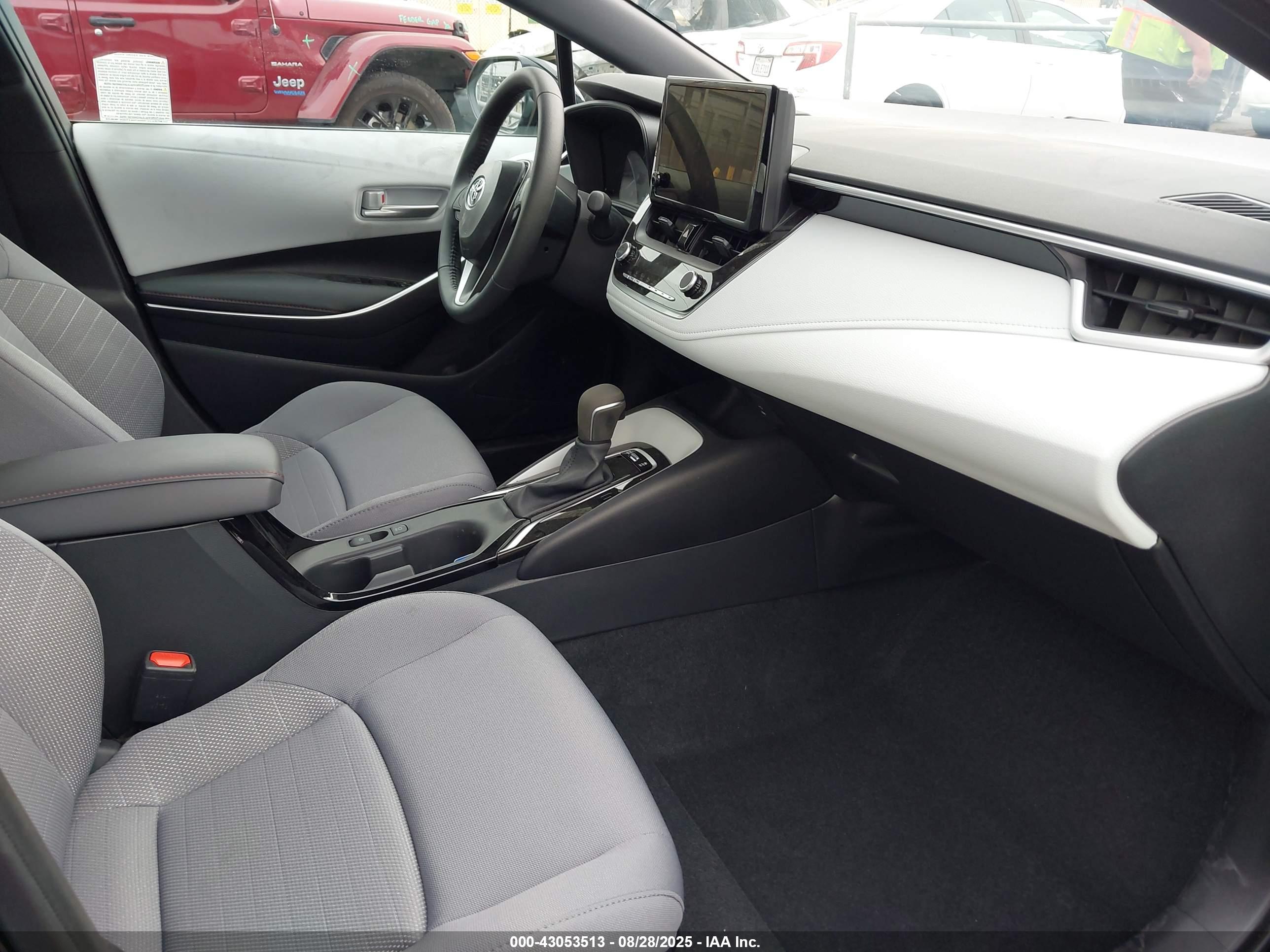 TOYOTA COROLLA image 5