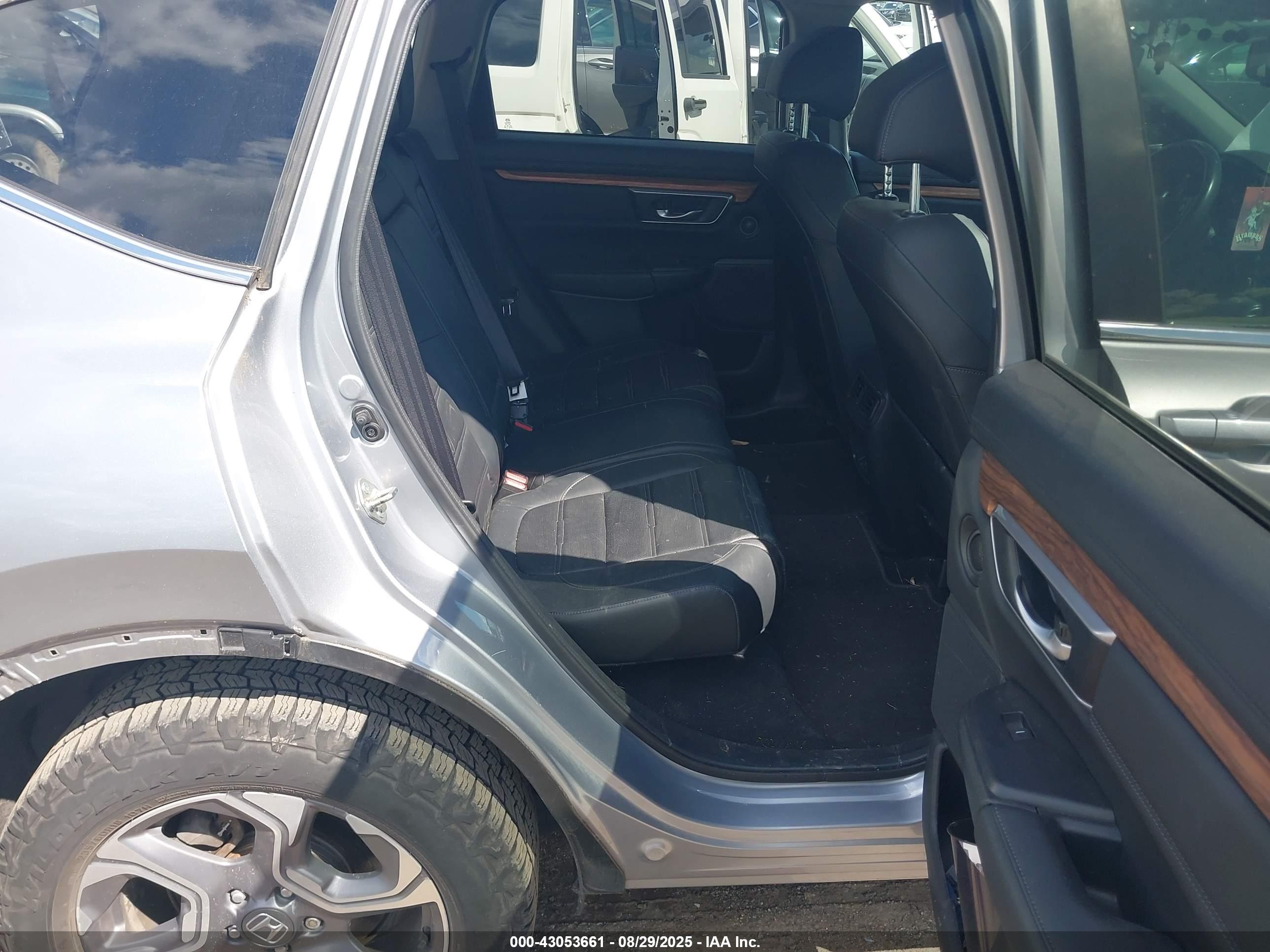 HONDA CR-V image 8