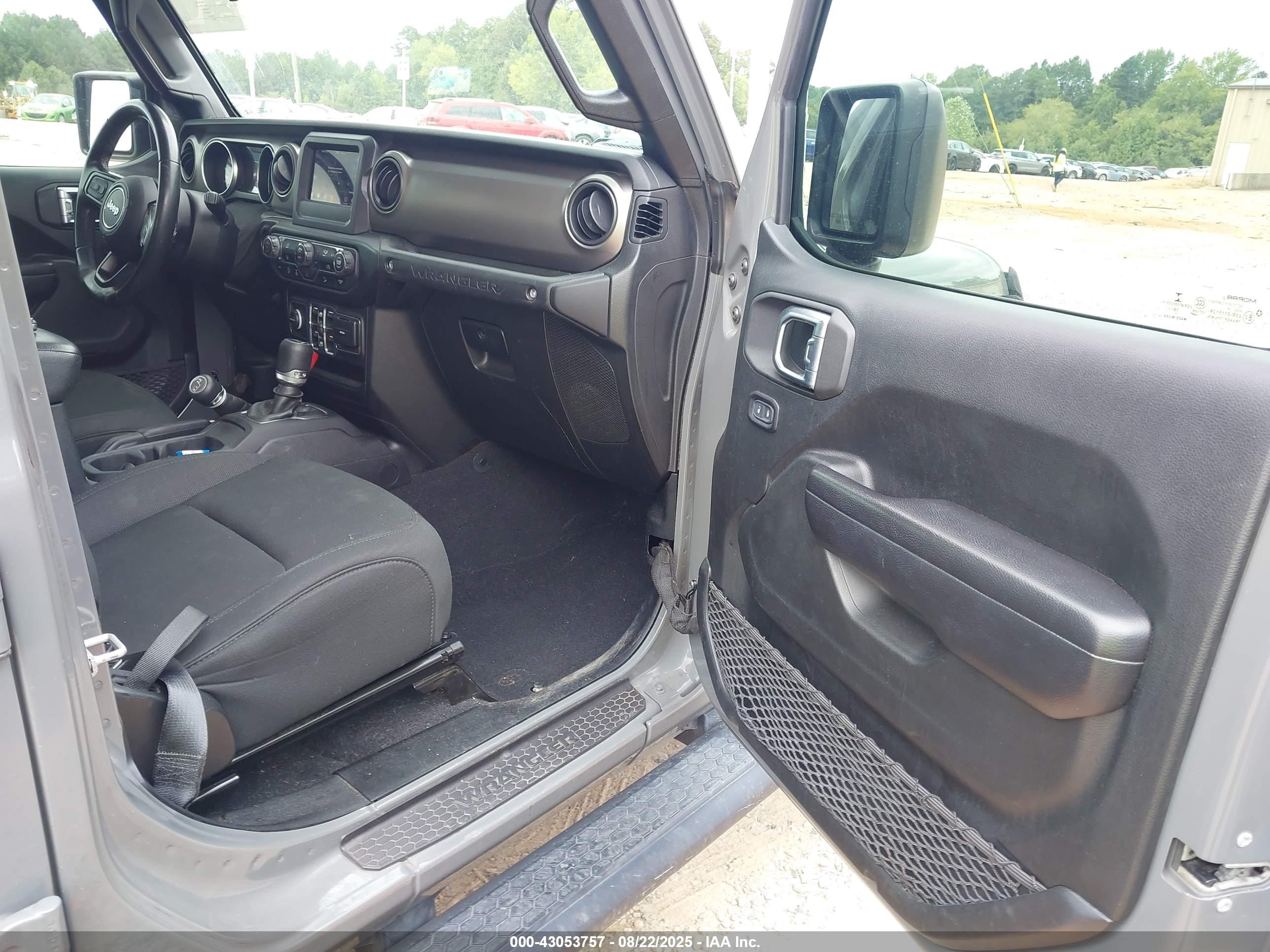 JEEP WRANGLER image 5