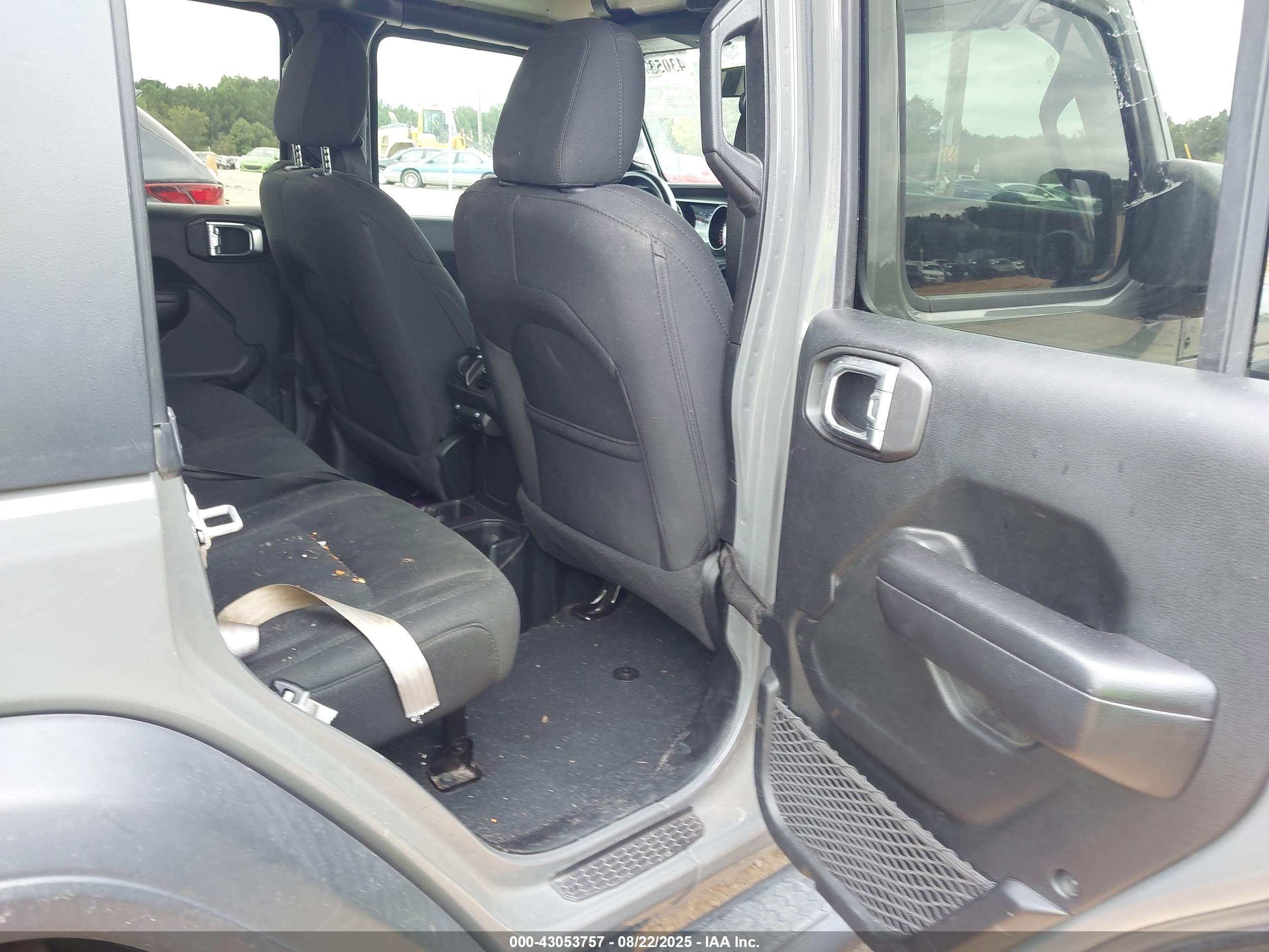 JEEP WRANGLER image 8
