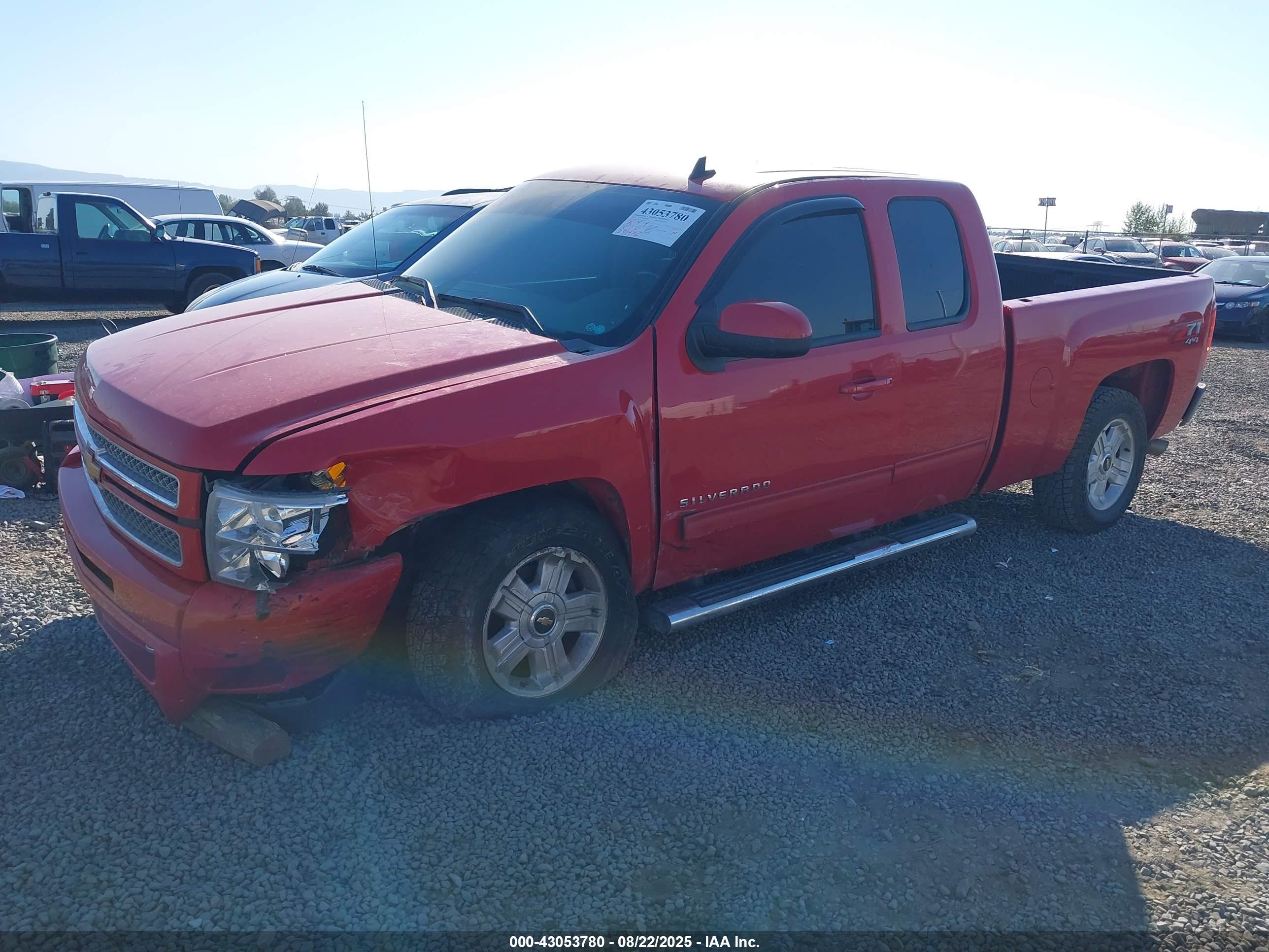 CHEVROLET SILVERADO image 2