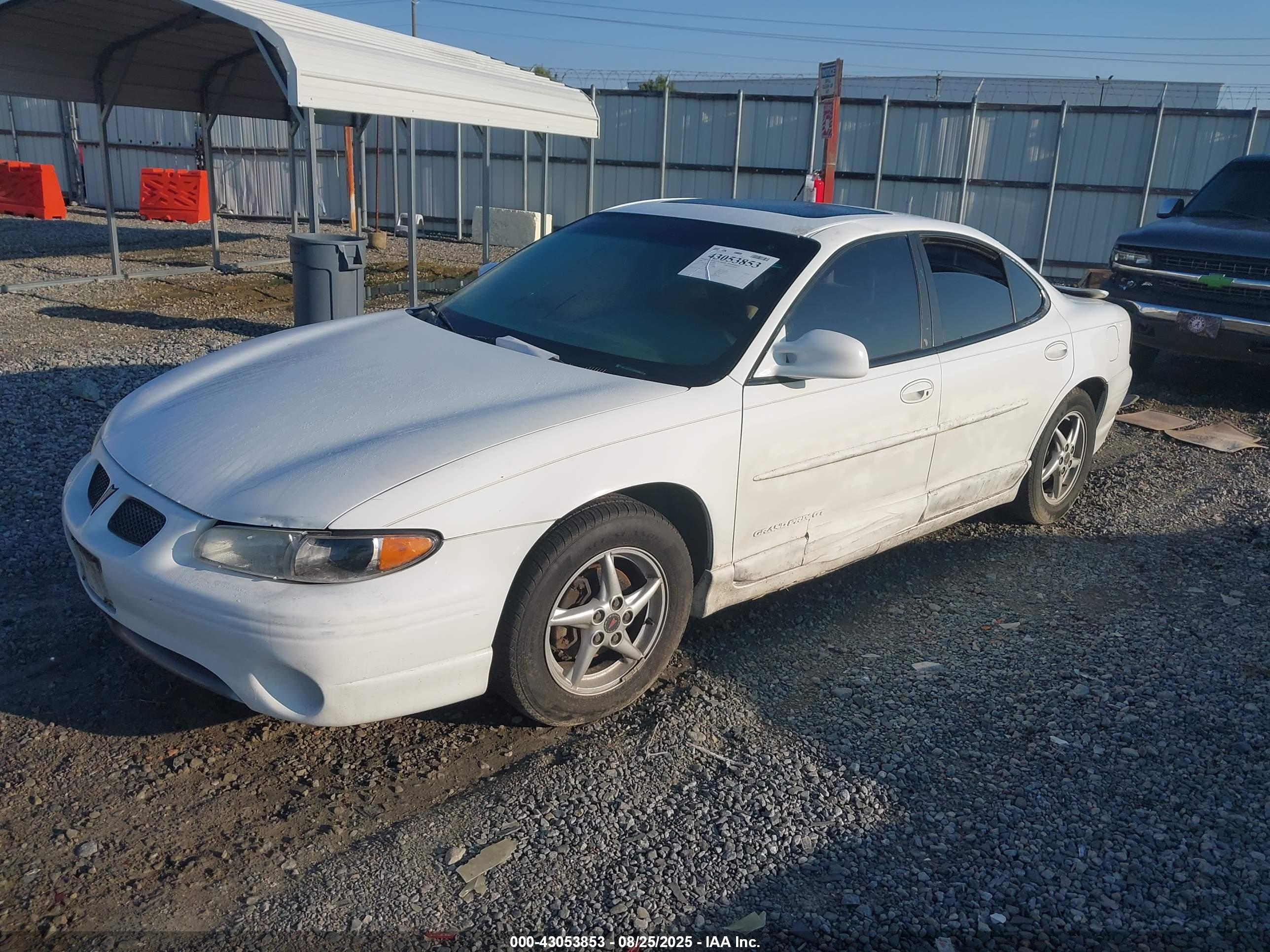 PONTIAC GRAND image 2
