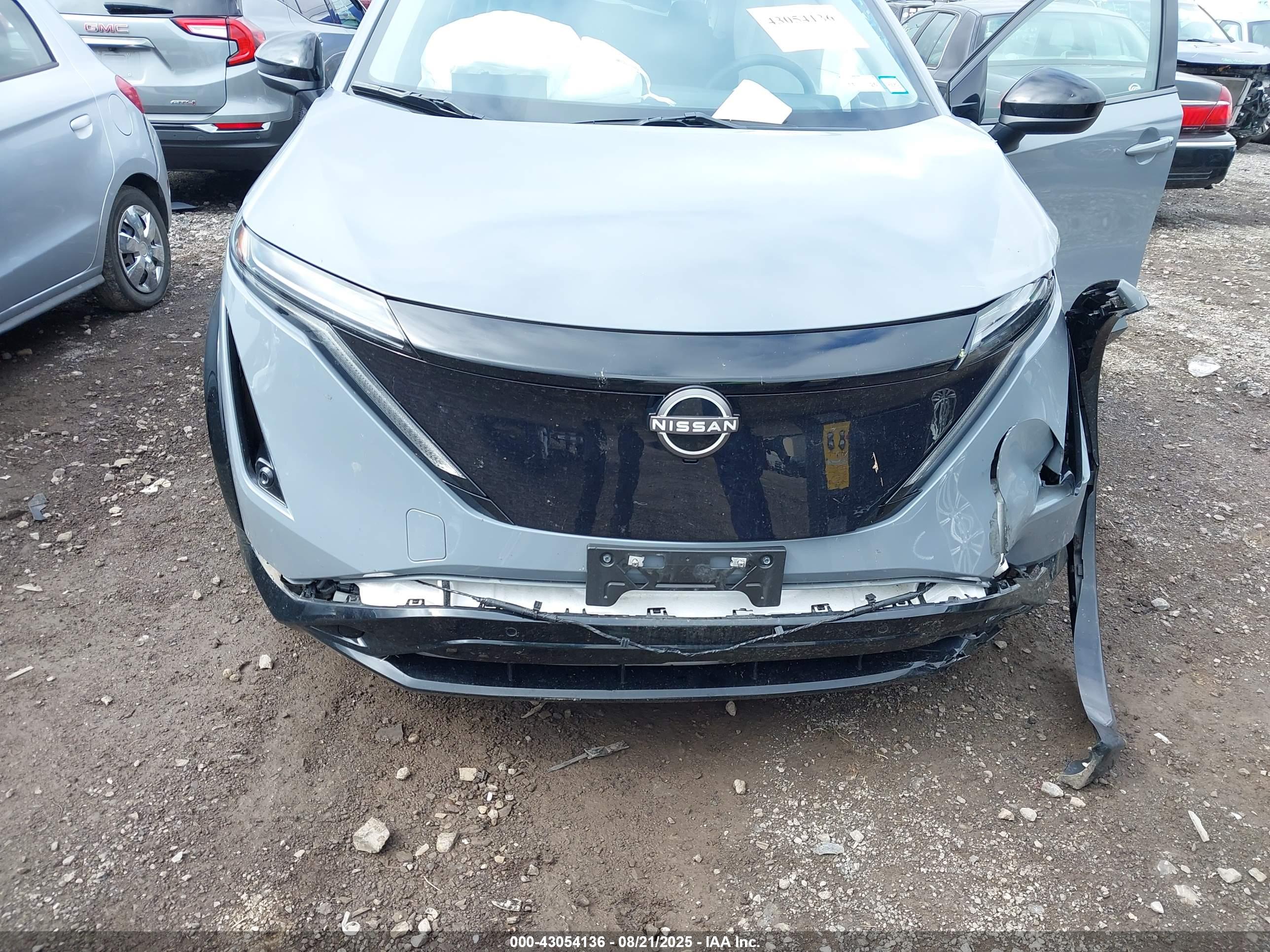 NISSAN ARIYA image 6