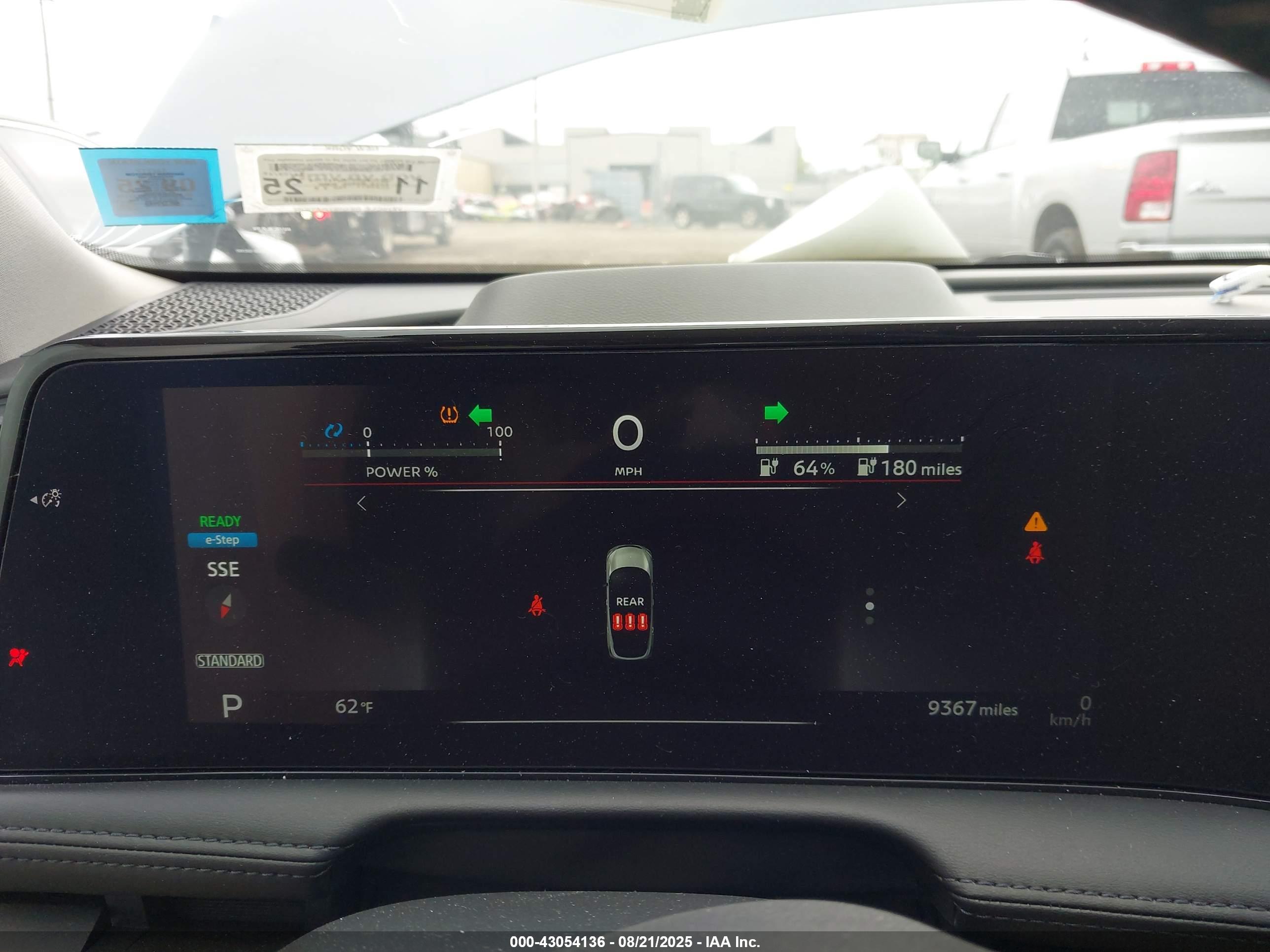 NISSAN ARIYA image 7