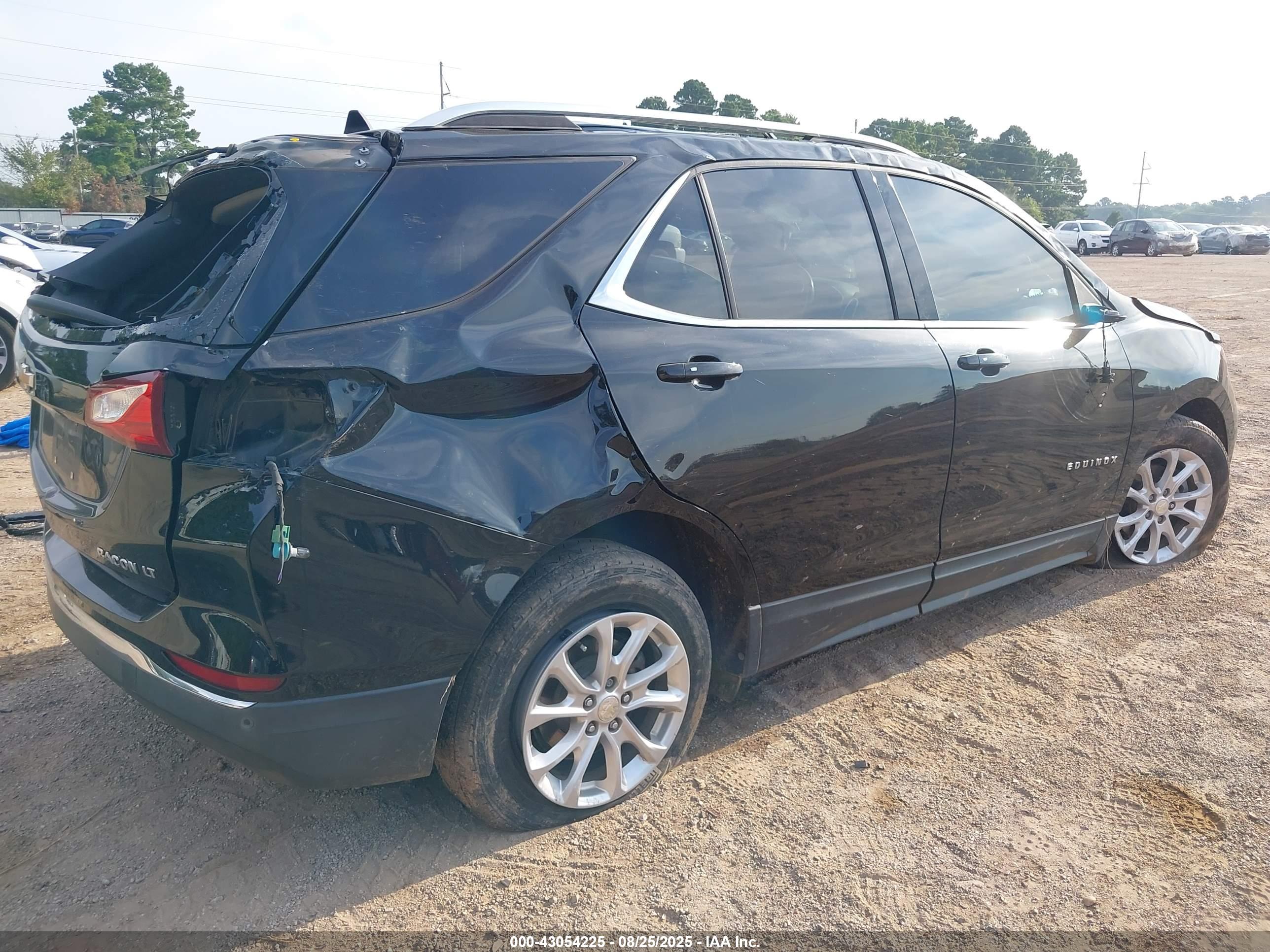 CHEVROLET EQUINOX image 4
