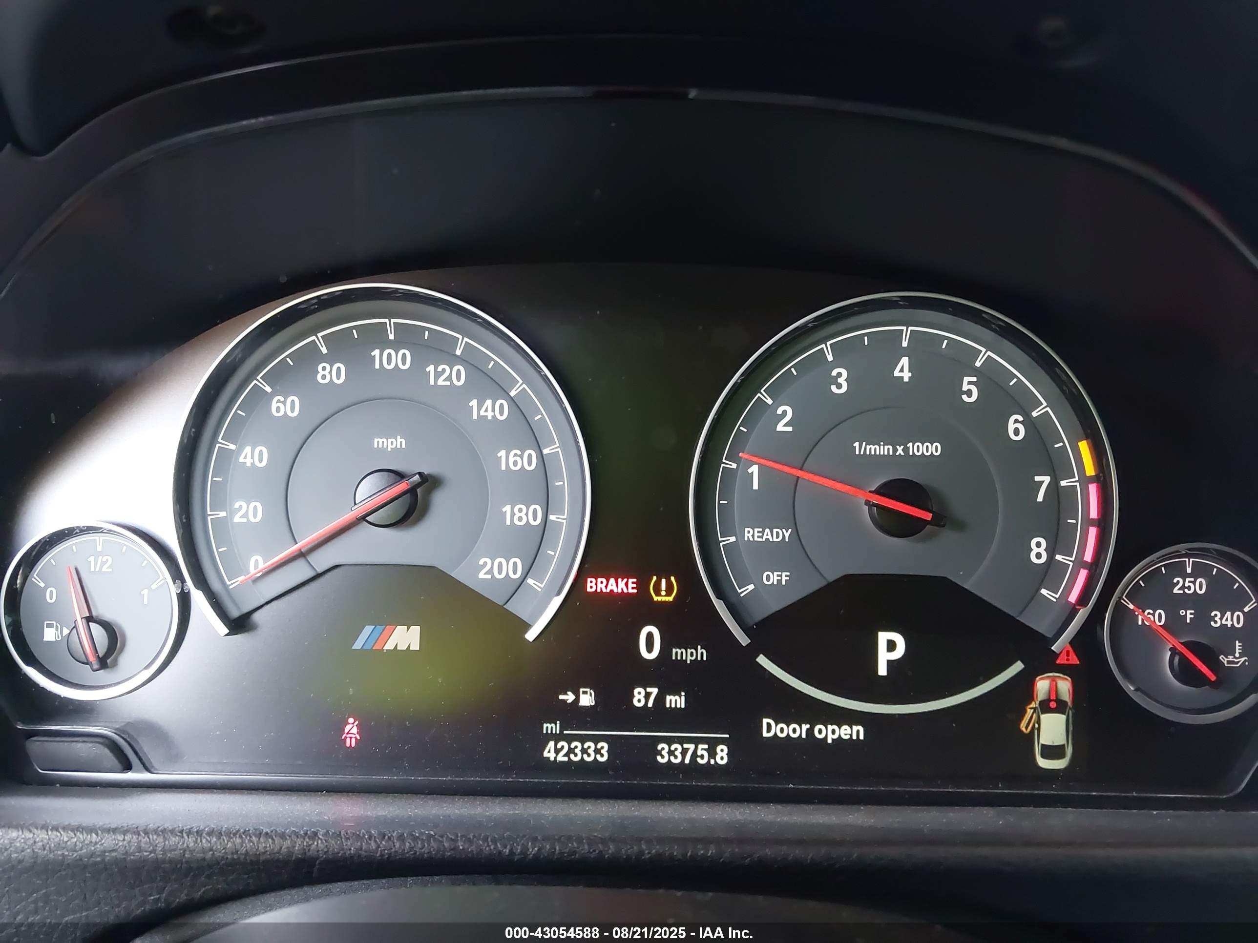 BMW M4 image 7