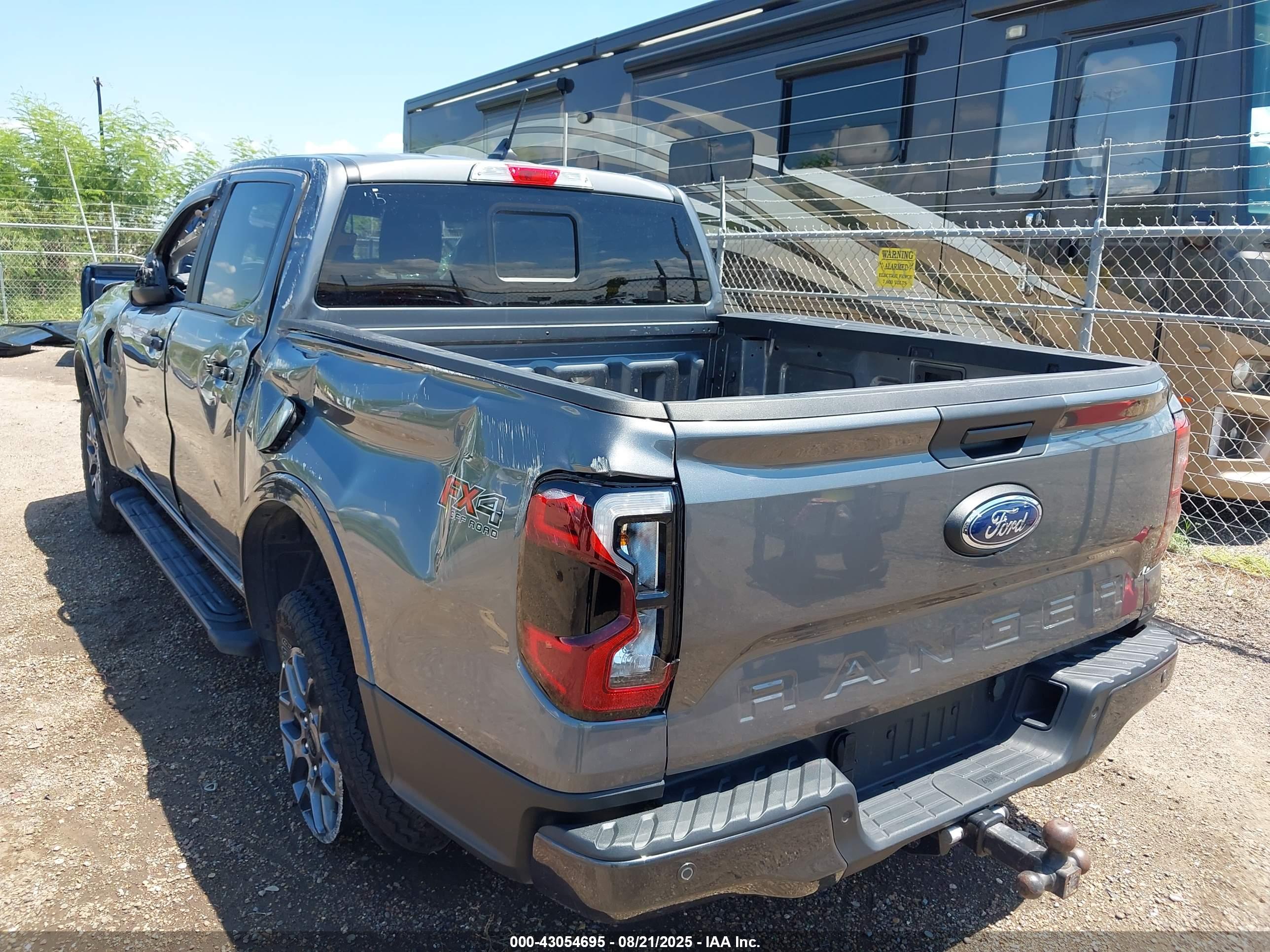 FORD RANGER image 3