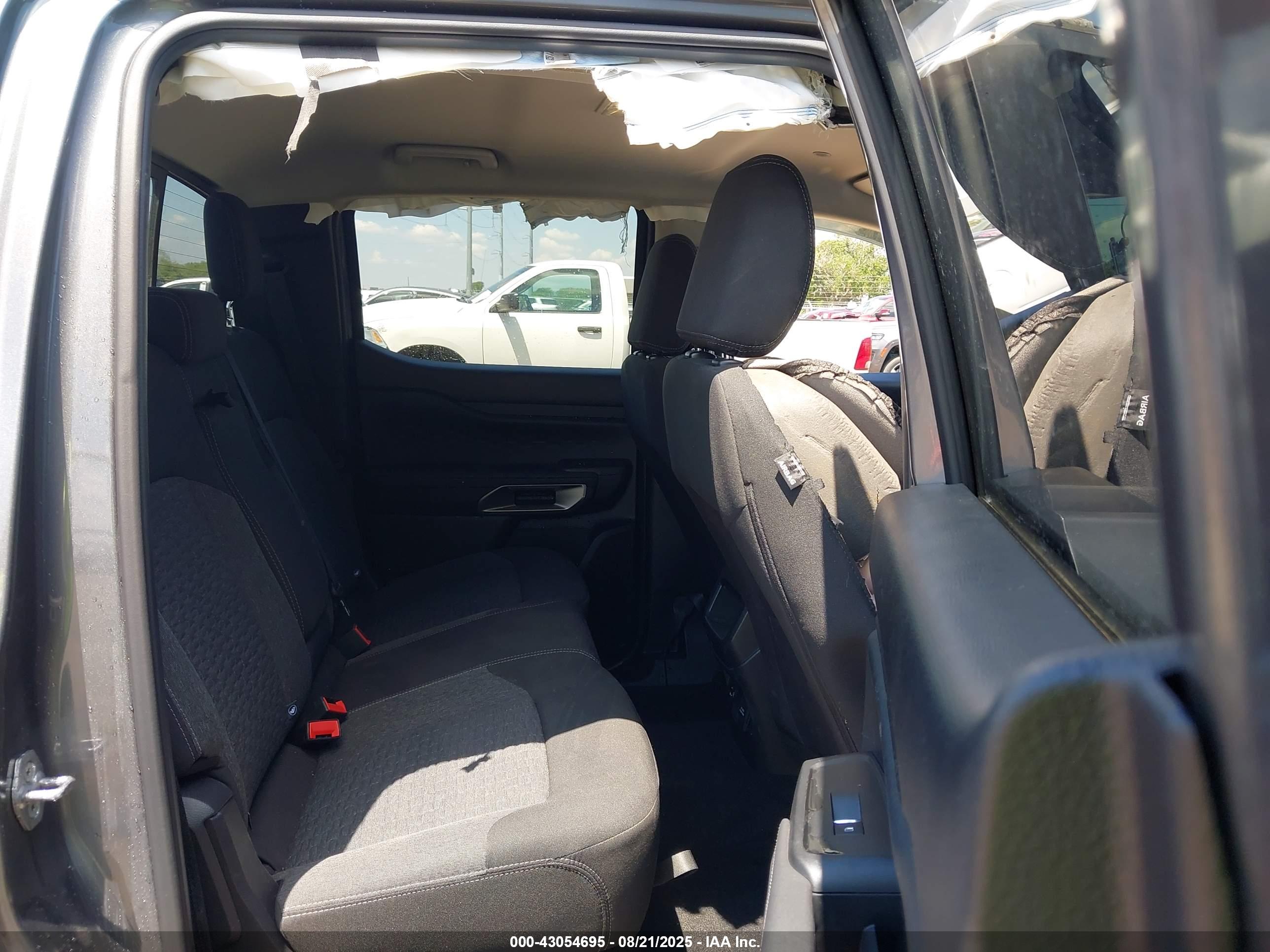 FORD RANGER image 8