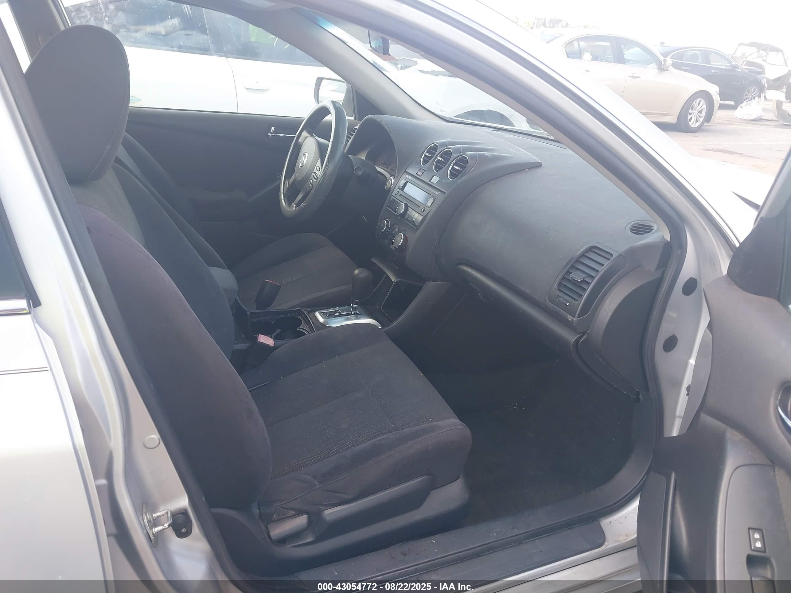 NISSAN ALTIMA image 5
