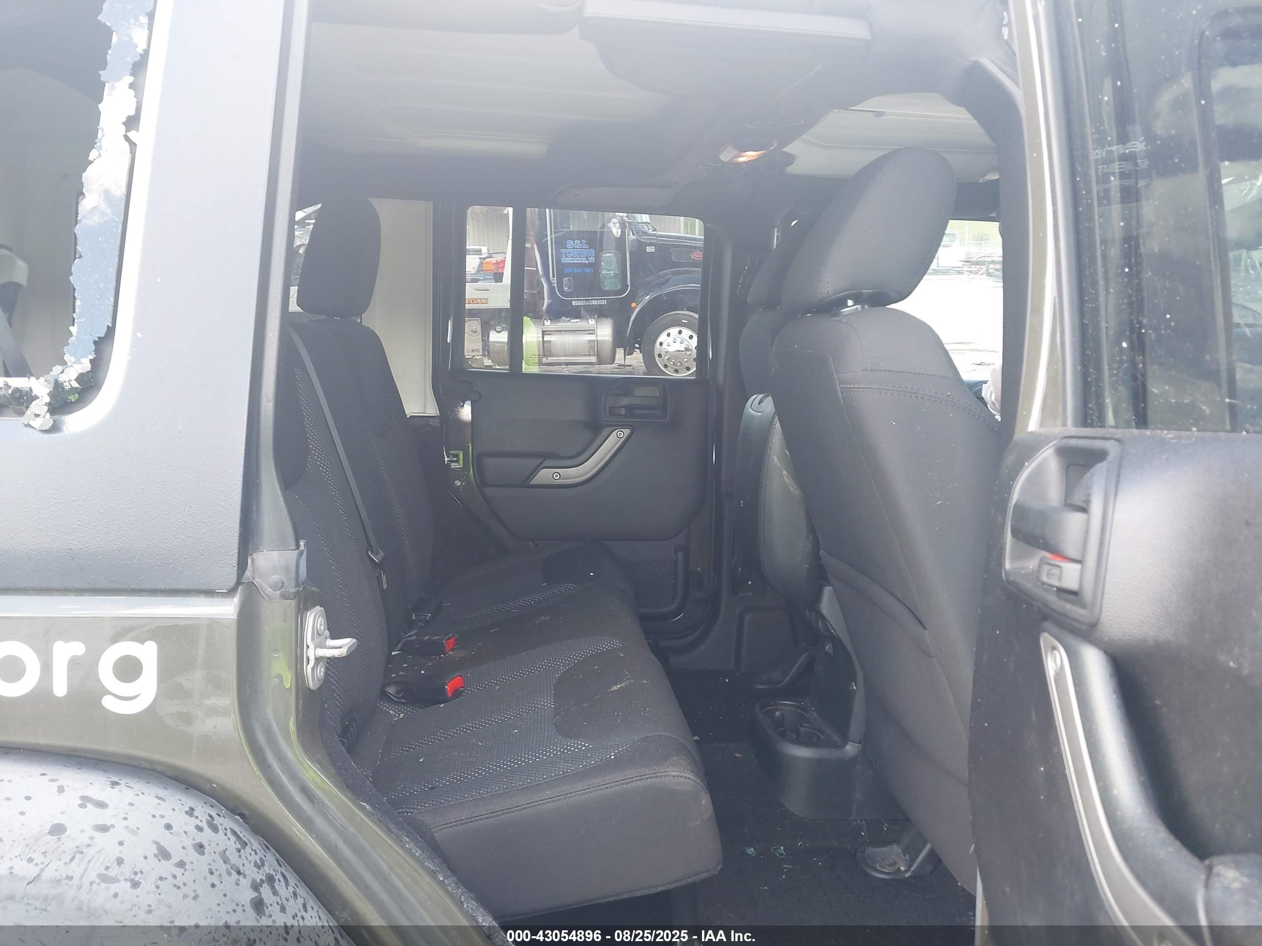 JEEP WRANGLER image 8
