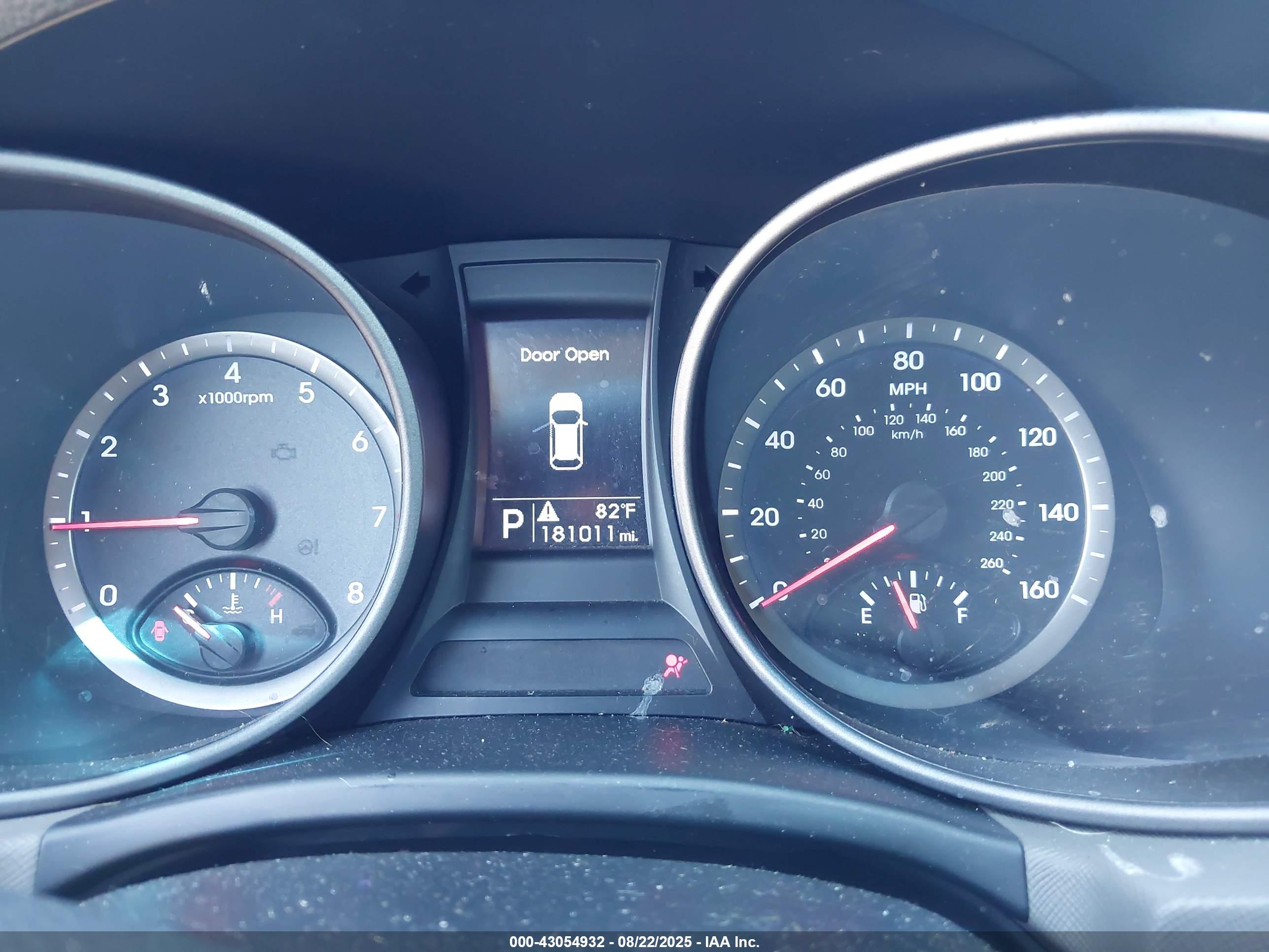 HYUNDAI SANTA image 7