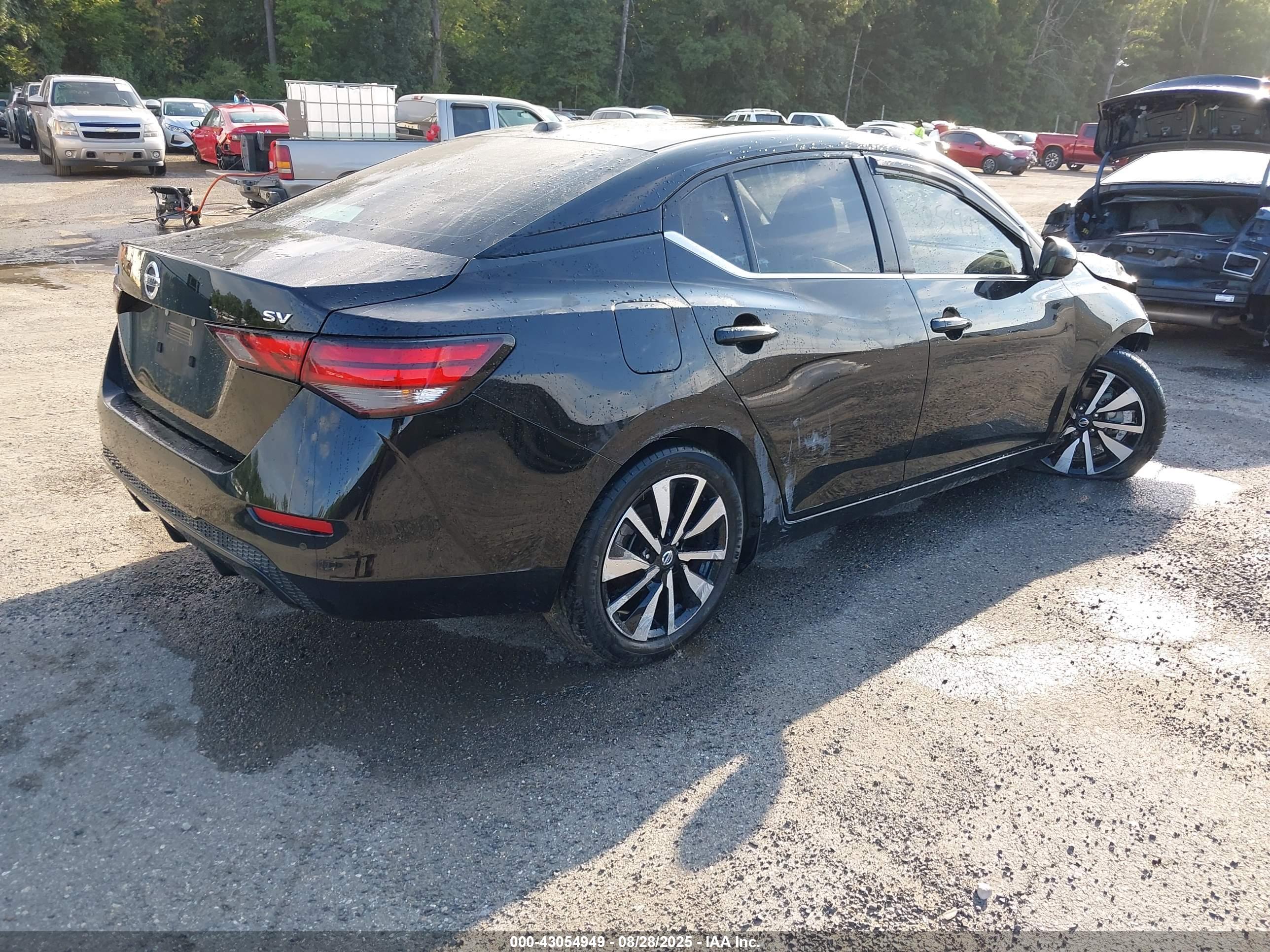 NISSAN SENTRA image 4