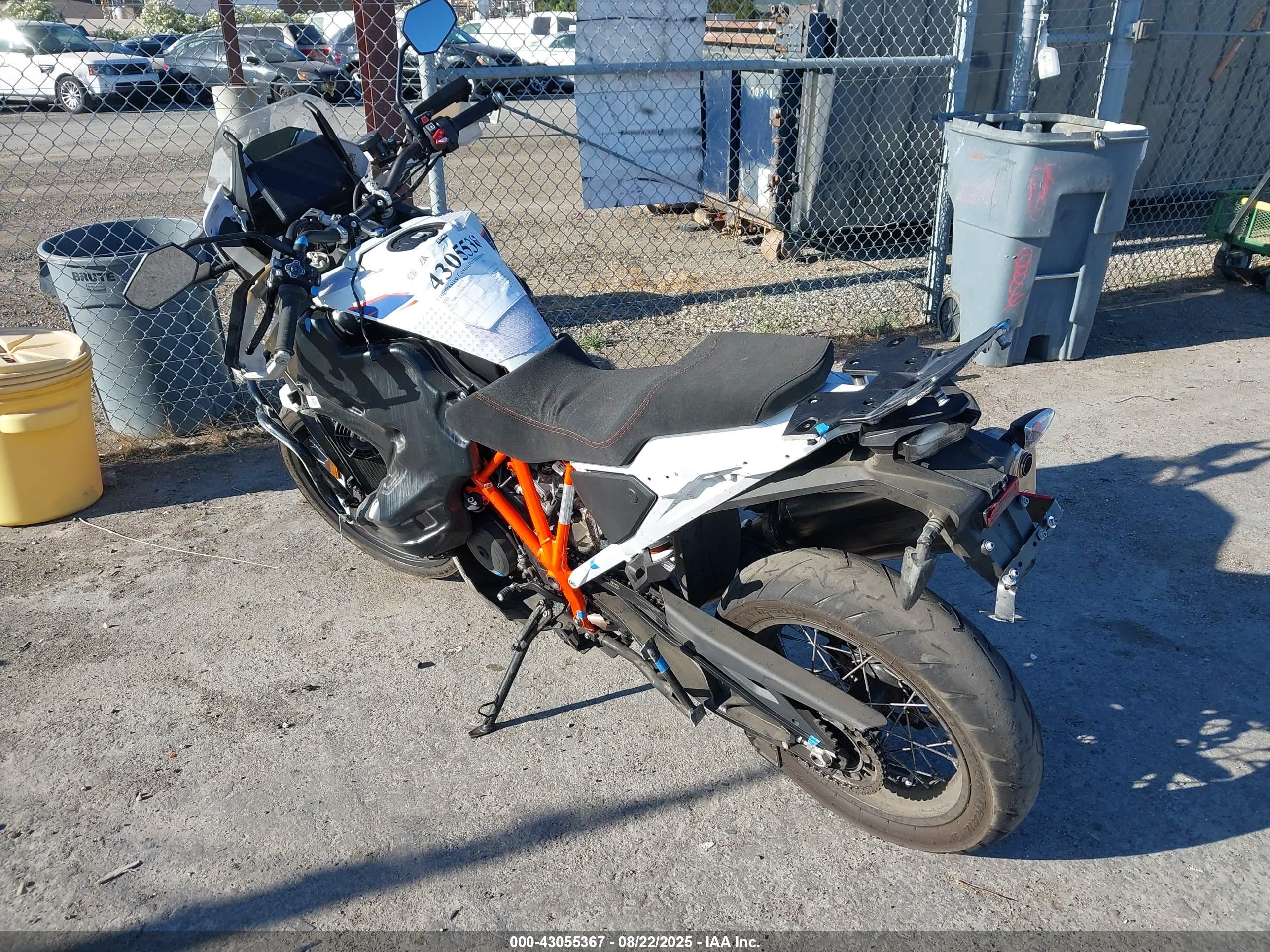KTM 1290 image 3
