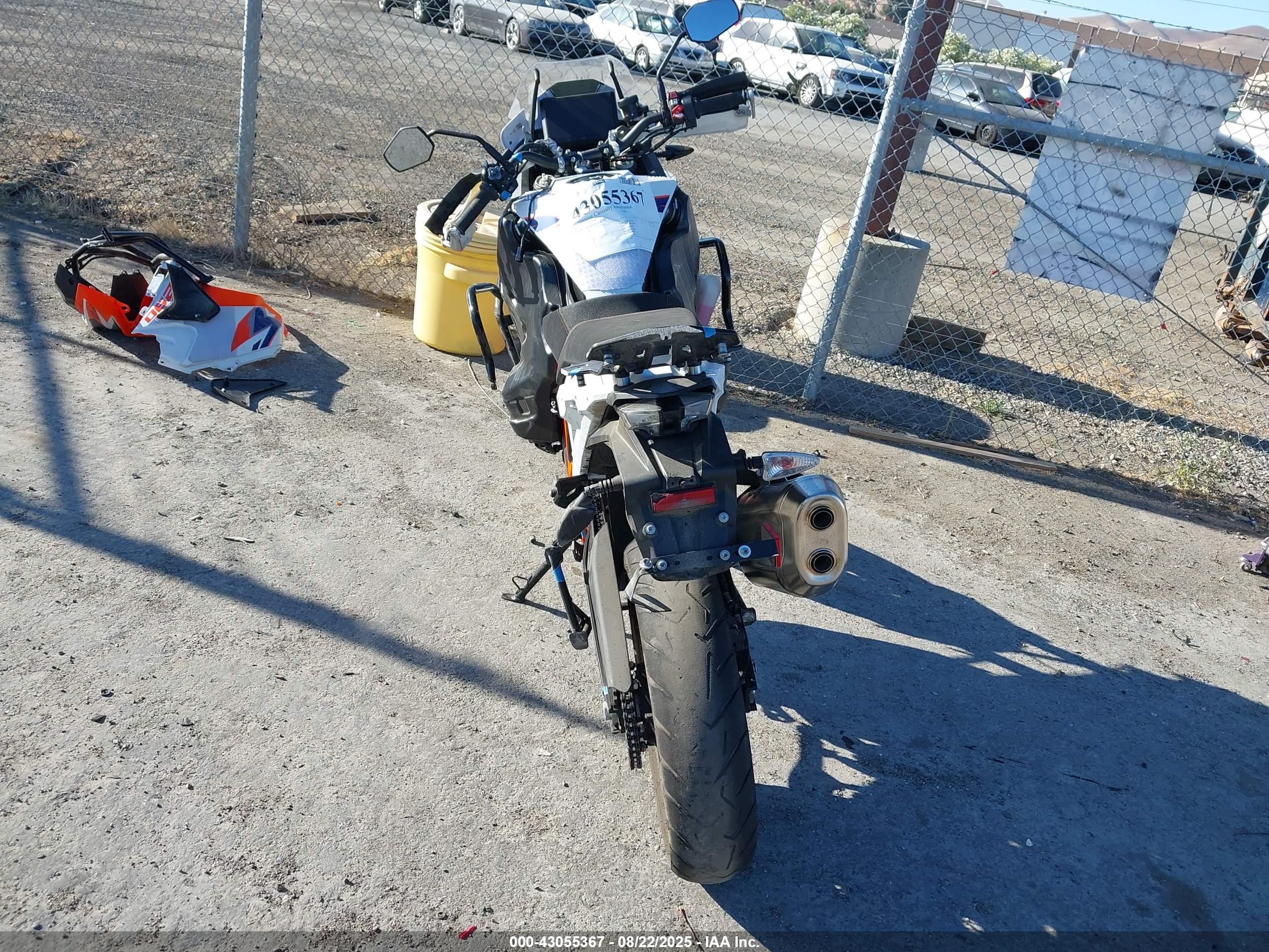 KTM 1290 image 6