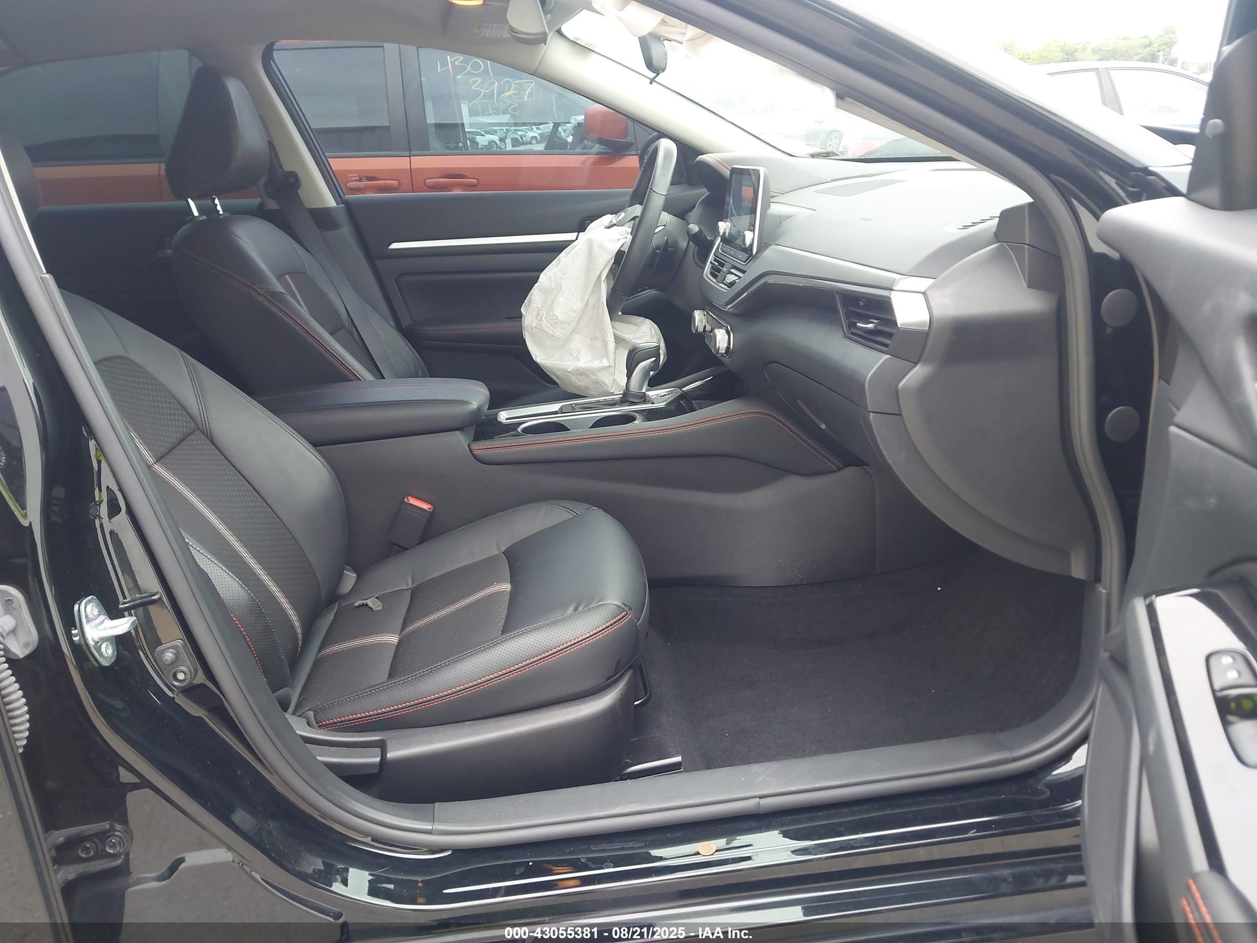 NISSAN ALTIMA image 5