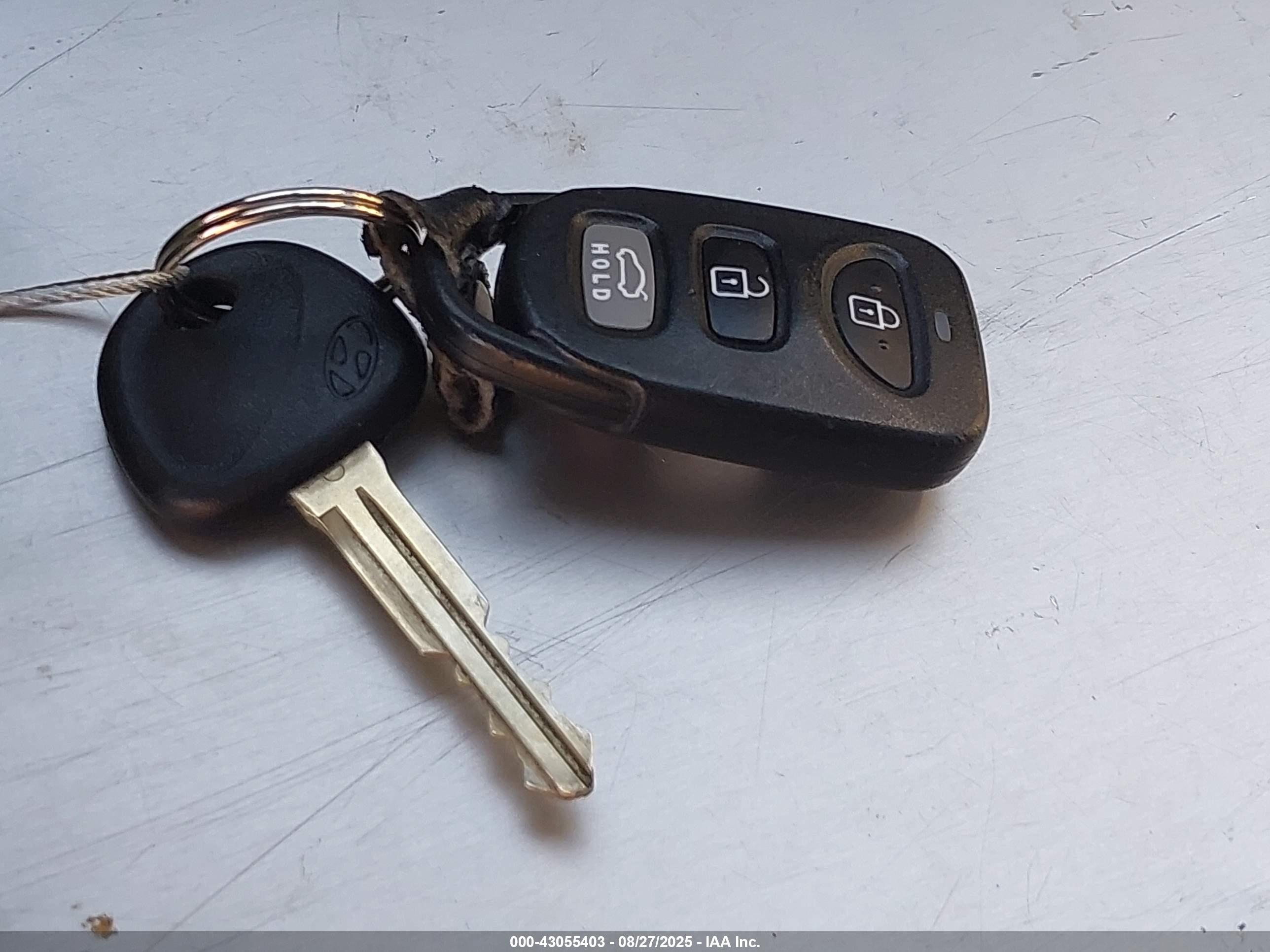 HYUNDAI ELANTRA image 11