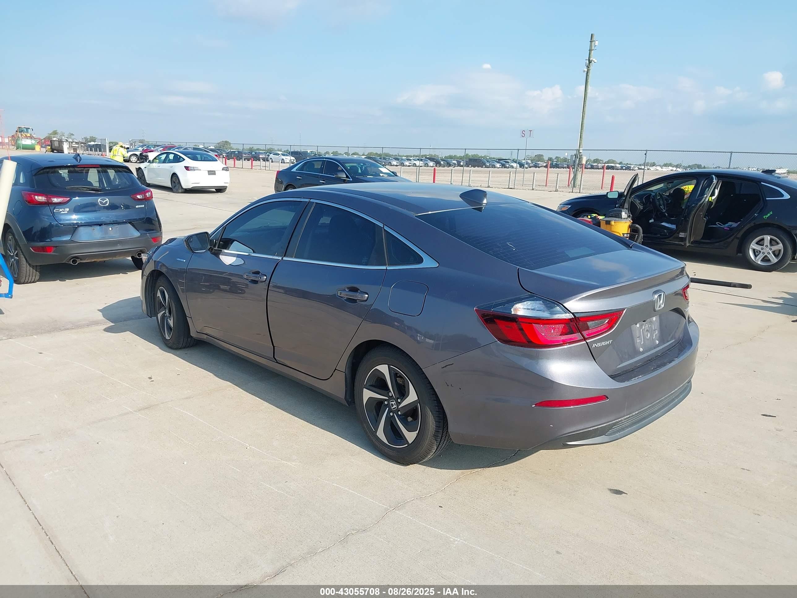 HONDA INSIGHT image 3