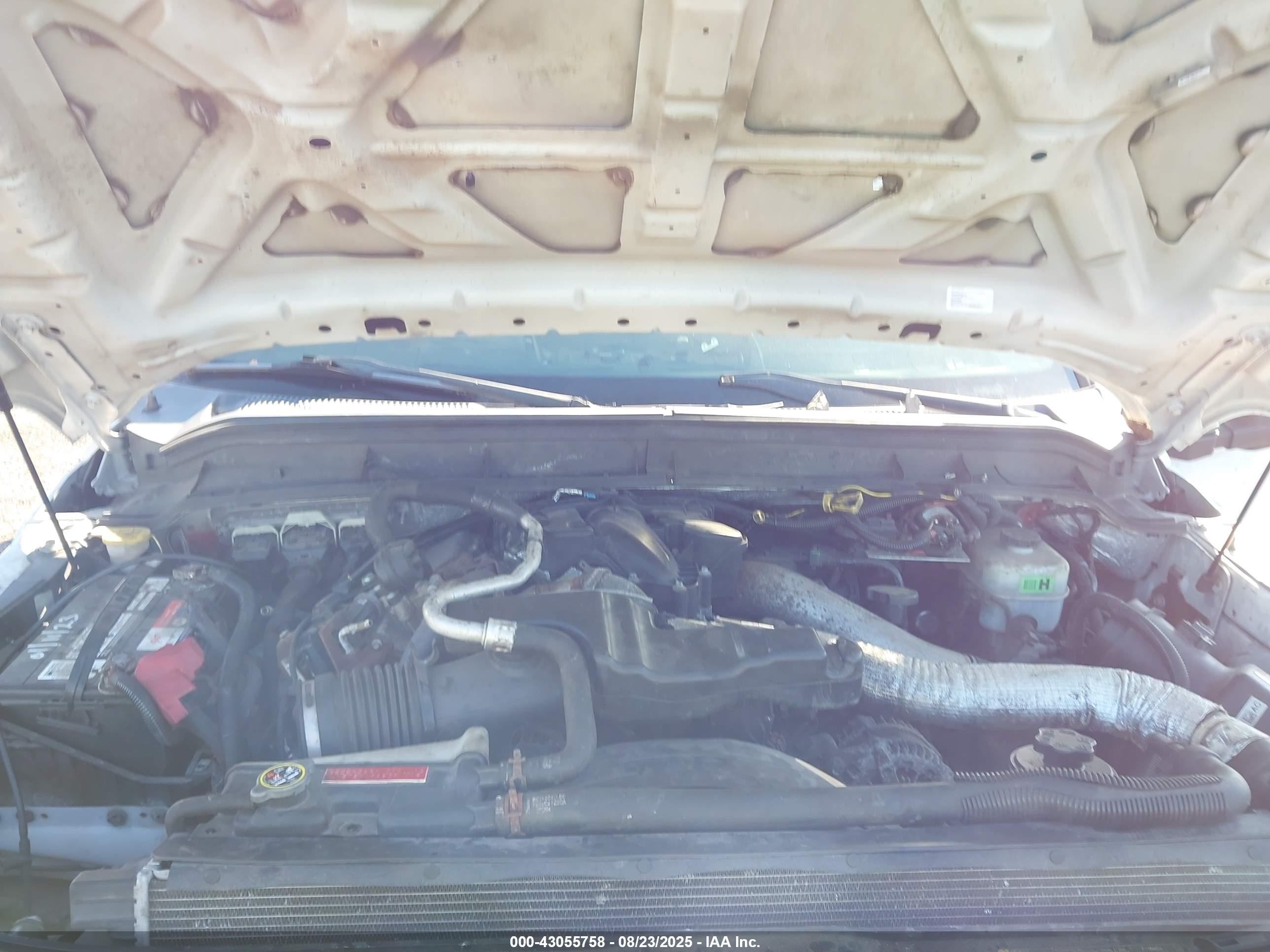 FORD F-550 image 10